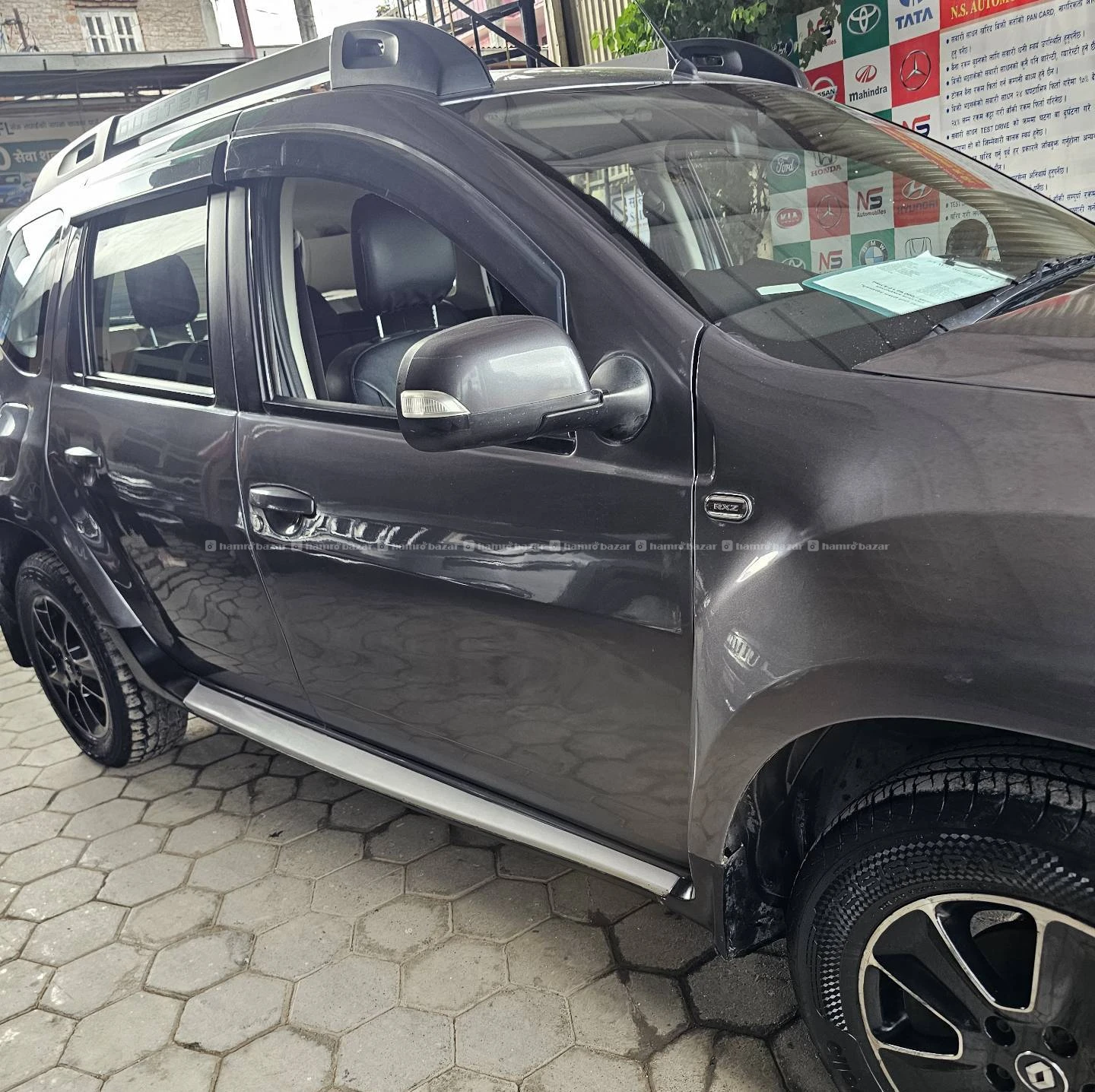 2017 Model Renault Top variant 4