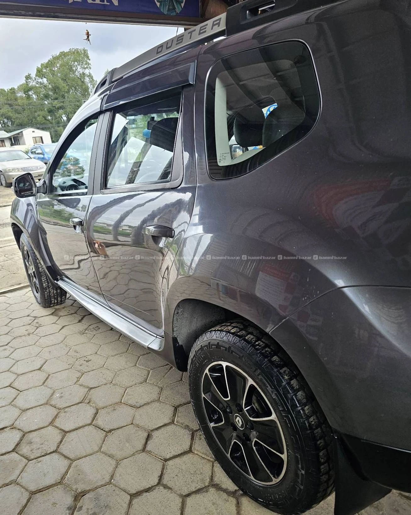 2017 Model Renault Top variant 5