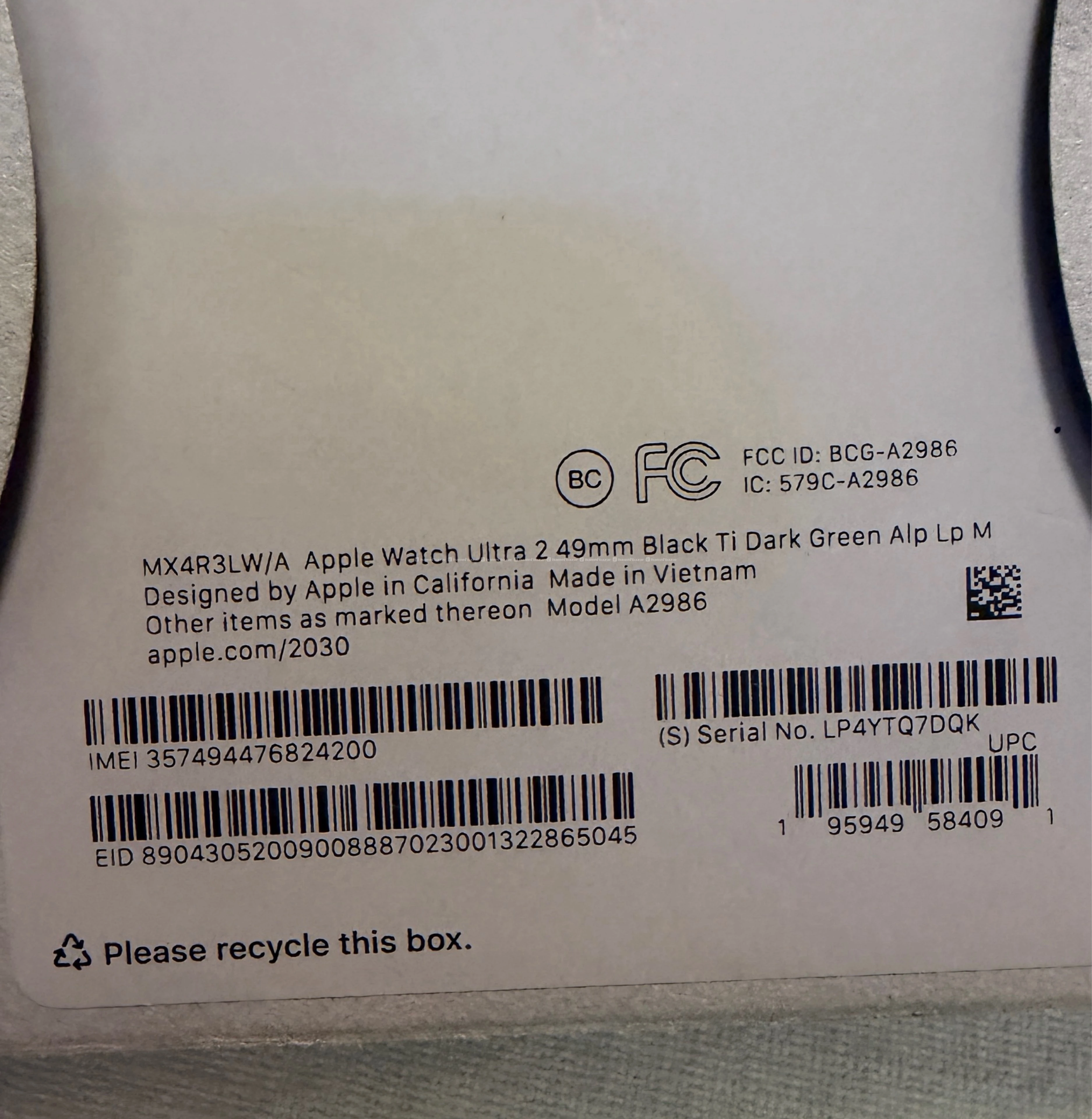 Apple Watch Ultra 2 black titanium 3