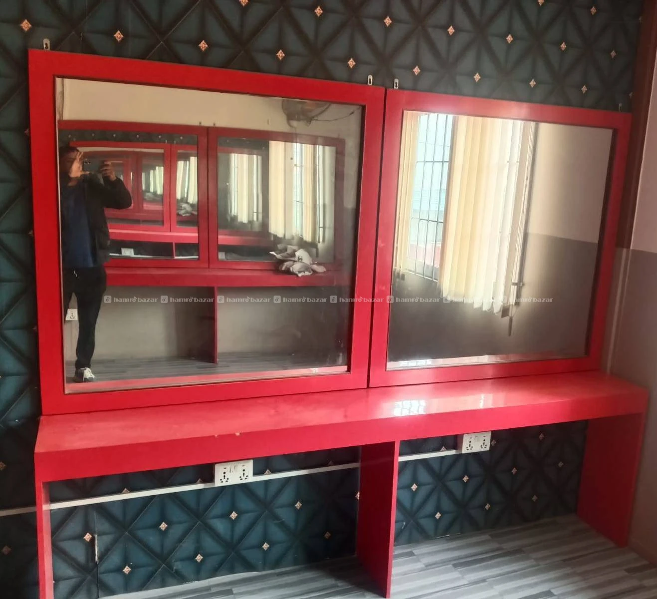 Smallmirror7 Bigmirror4 
salonChair1 
Hairsteamer1 3