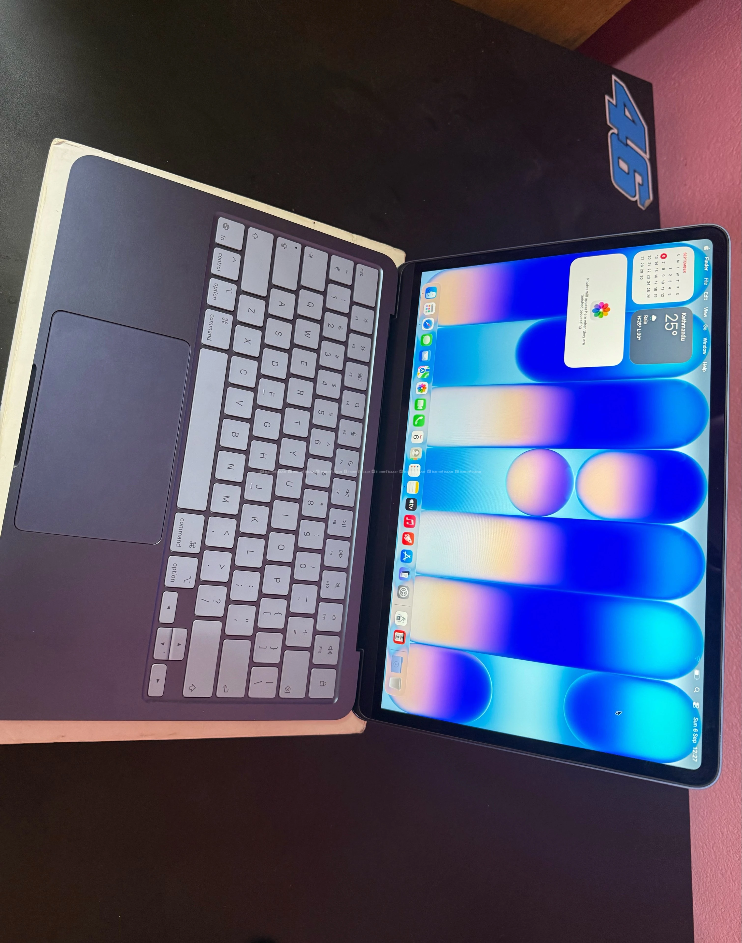 Macbook Neo ( 100% BH cycle count 8) 2