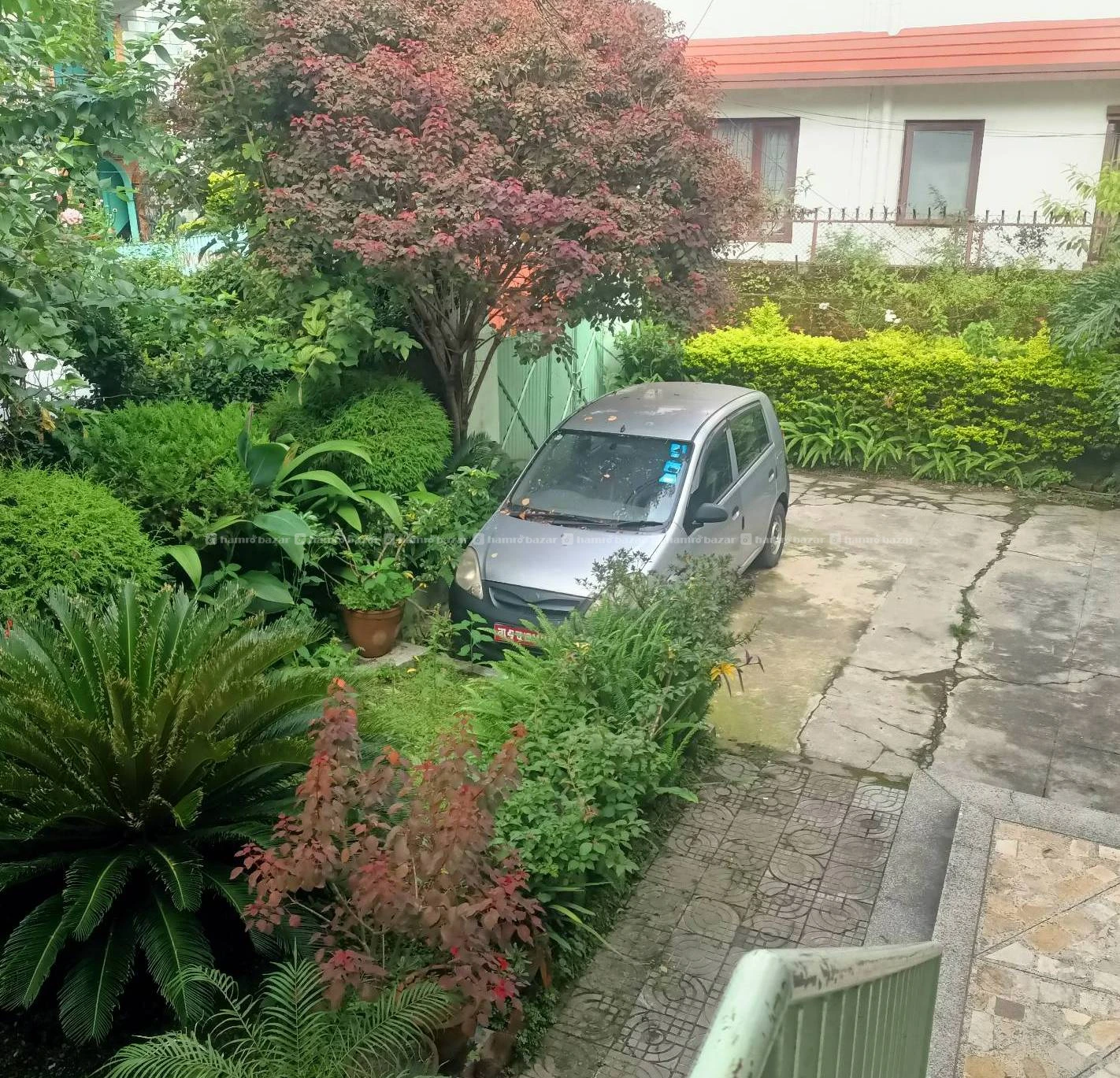 Flat for rent in lazimpart 3