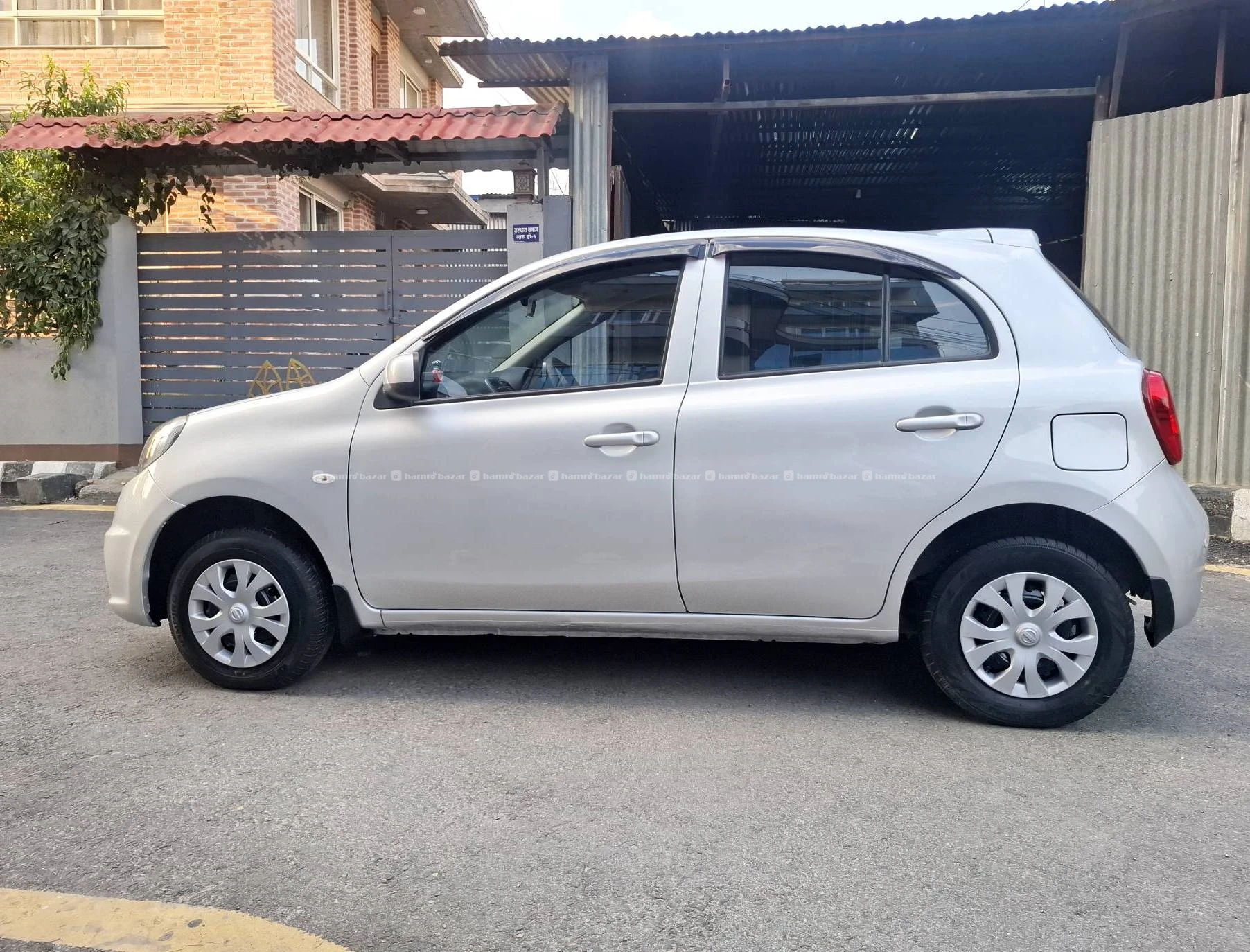 Nissan micra xv 2017 model,40000 Genuine km 3