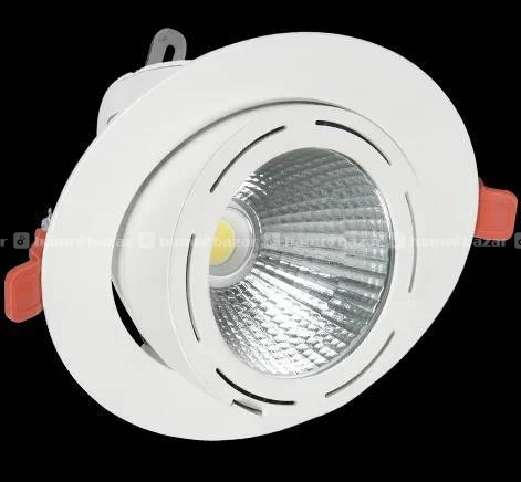 Wall washer light for showroom