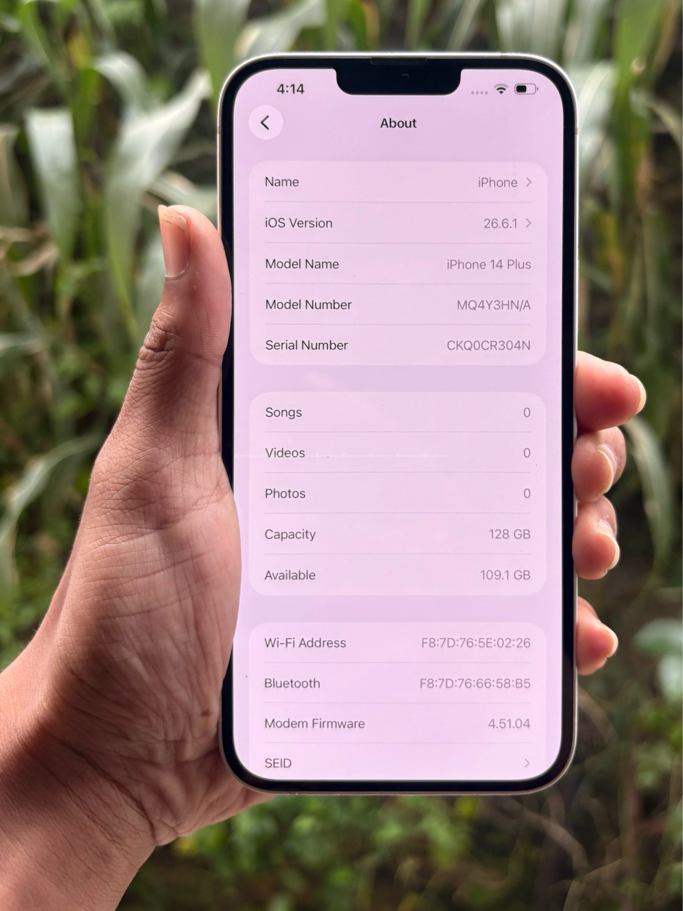 iPhone 14 plus 3