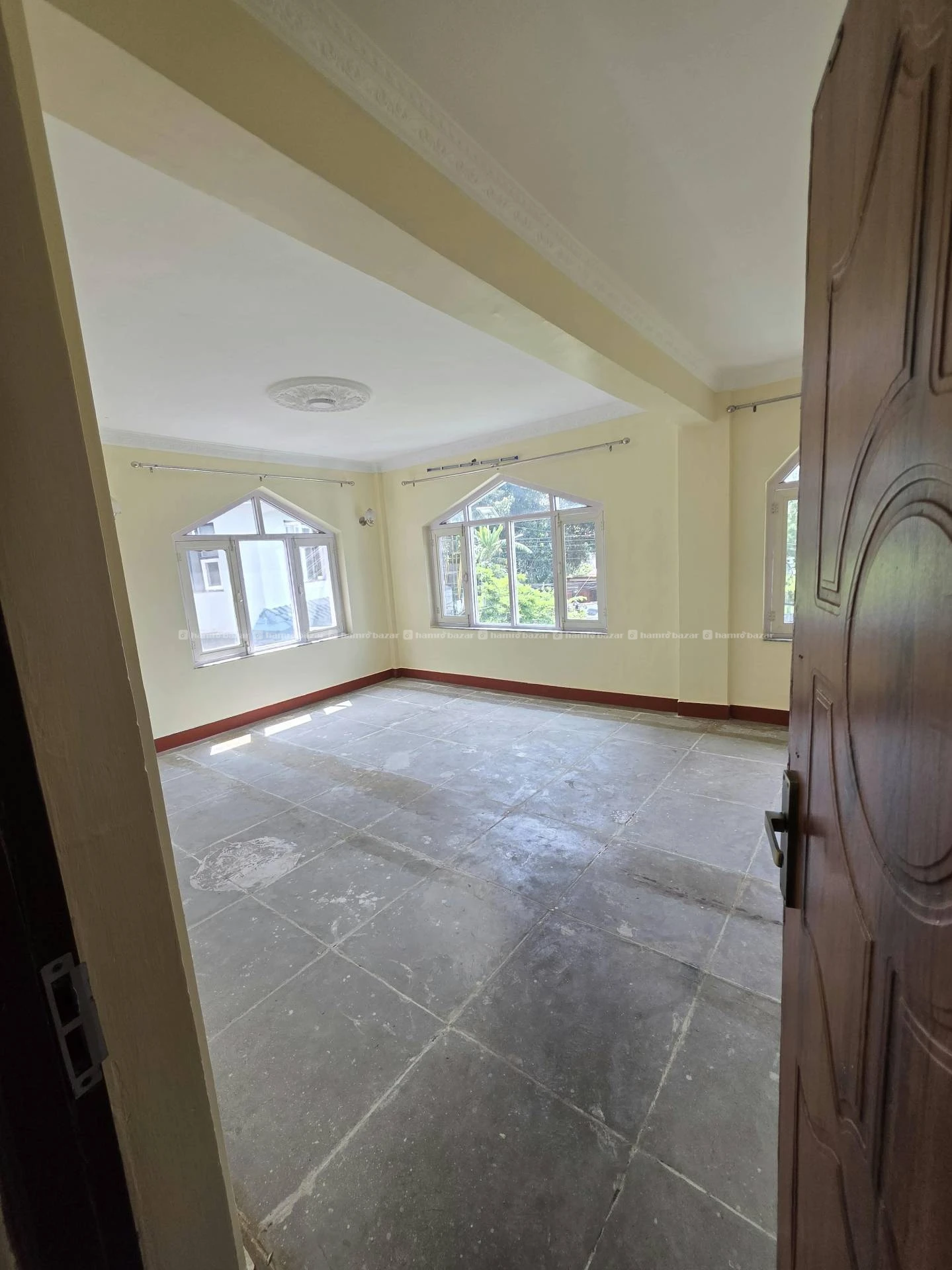 6500 sq ft (13 rooms + hall) for rent 4