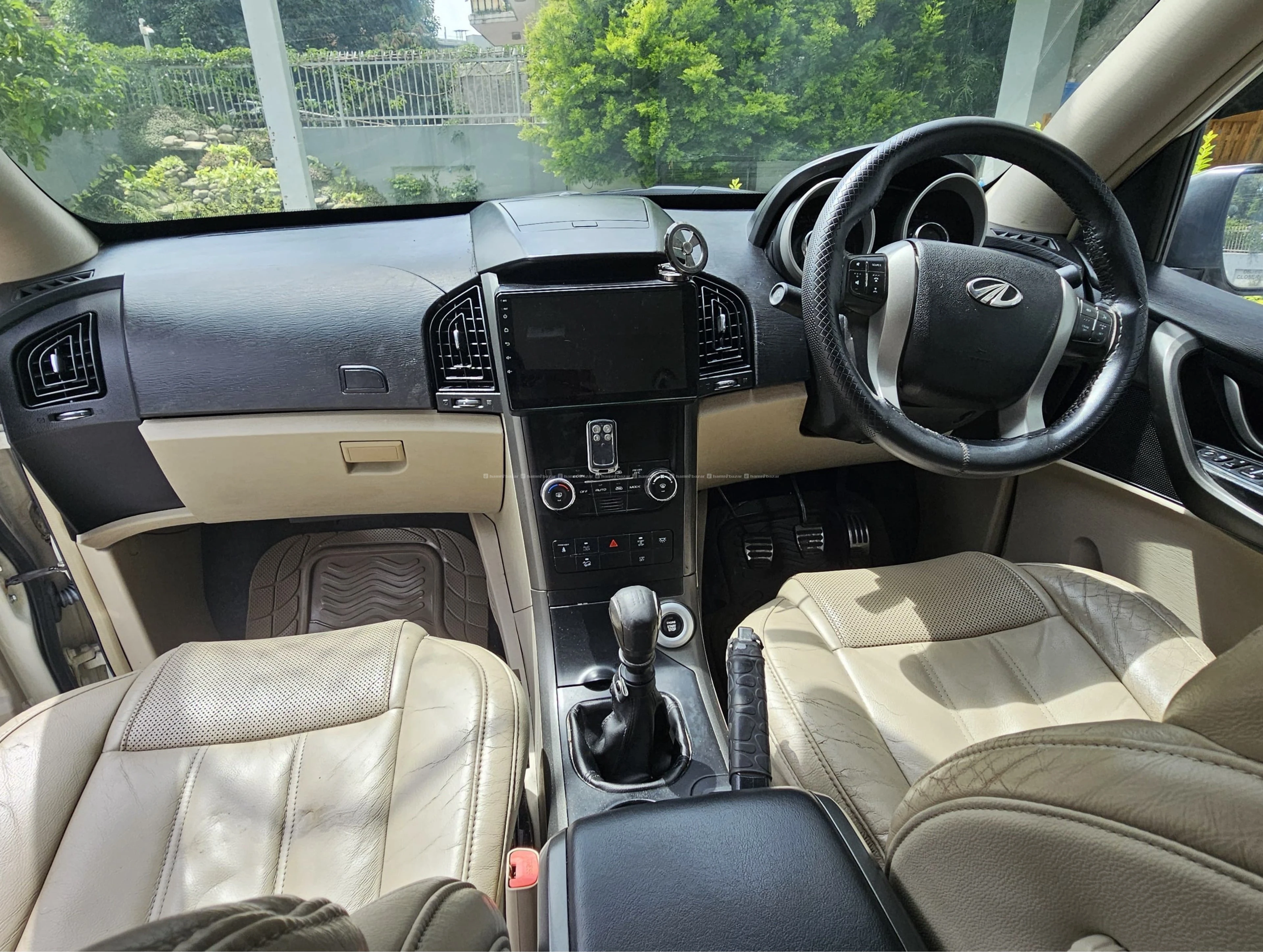 Mahindra xuv500 wd10 3