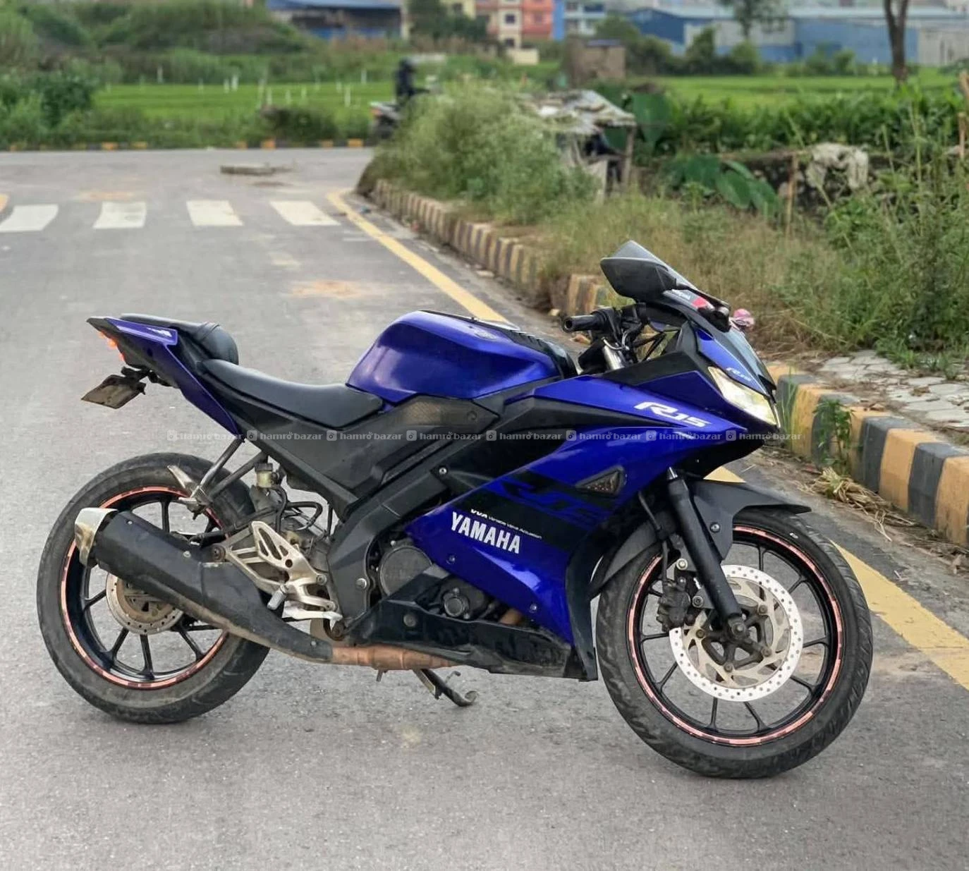 Yamaha R15 v3 4