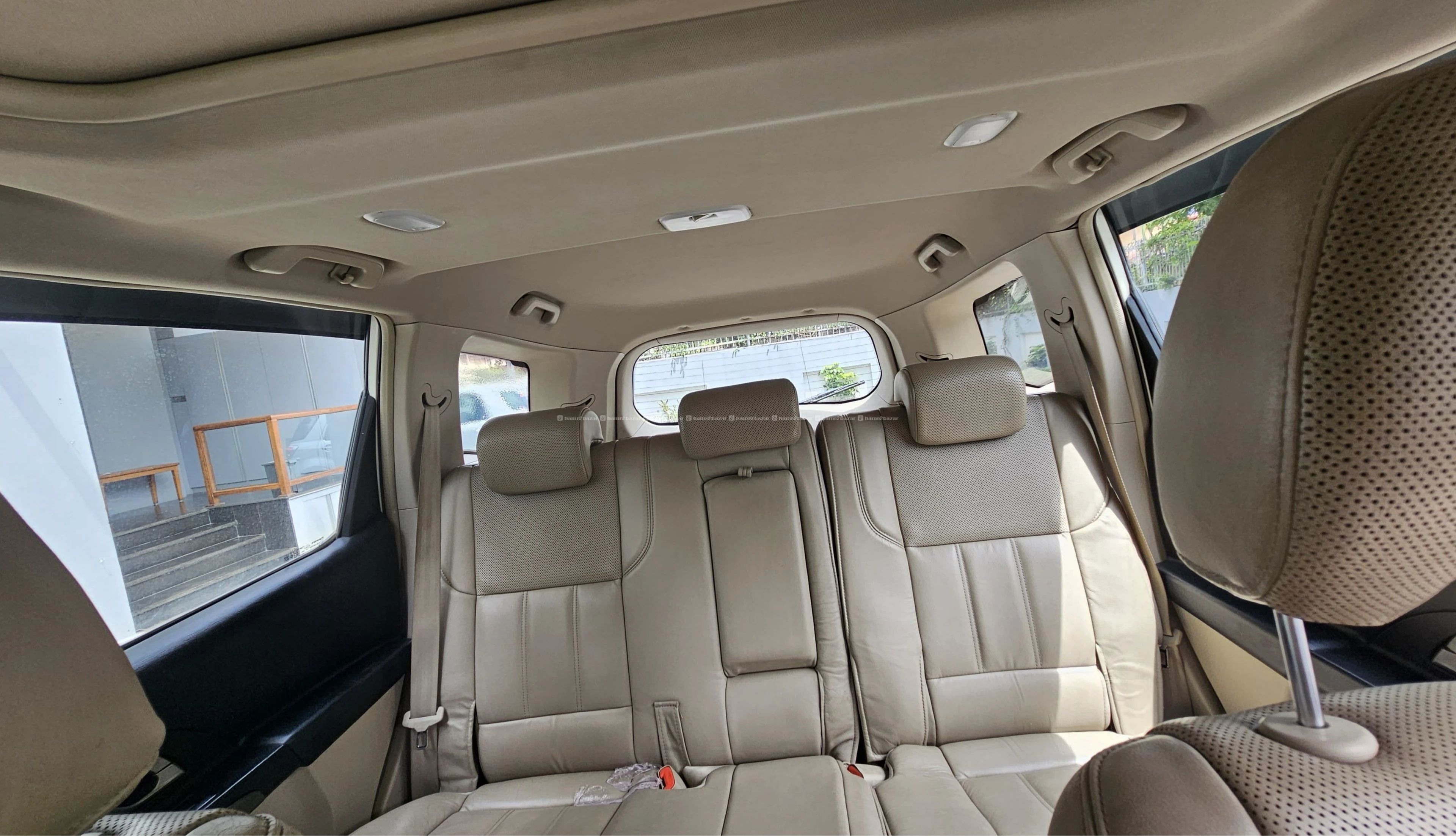 Mahindra xuv500 wd10 2