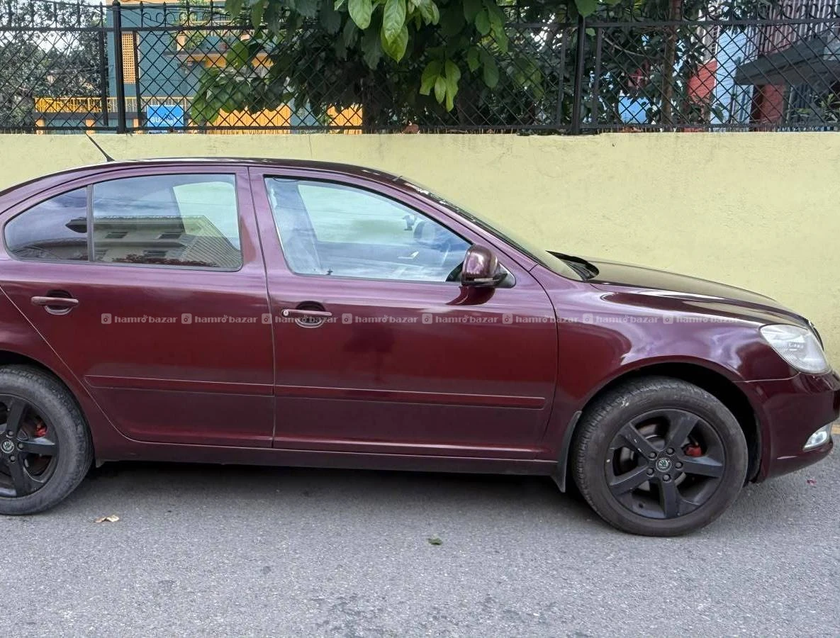 SKODA LAURA 2010 2
