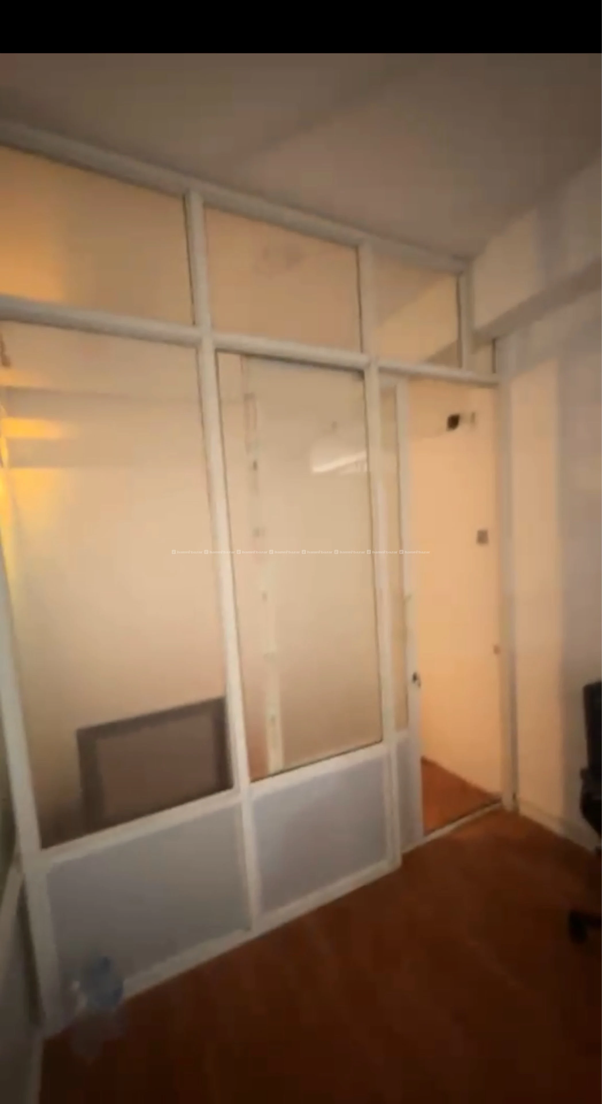 Rent for office in a commercial building 3rd floor 3