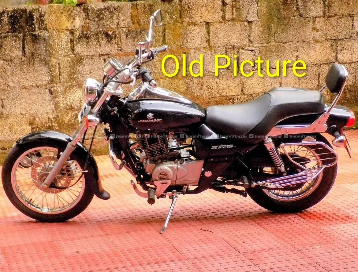 Bajaj Avenger 220 Cruiser 3