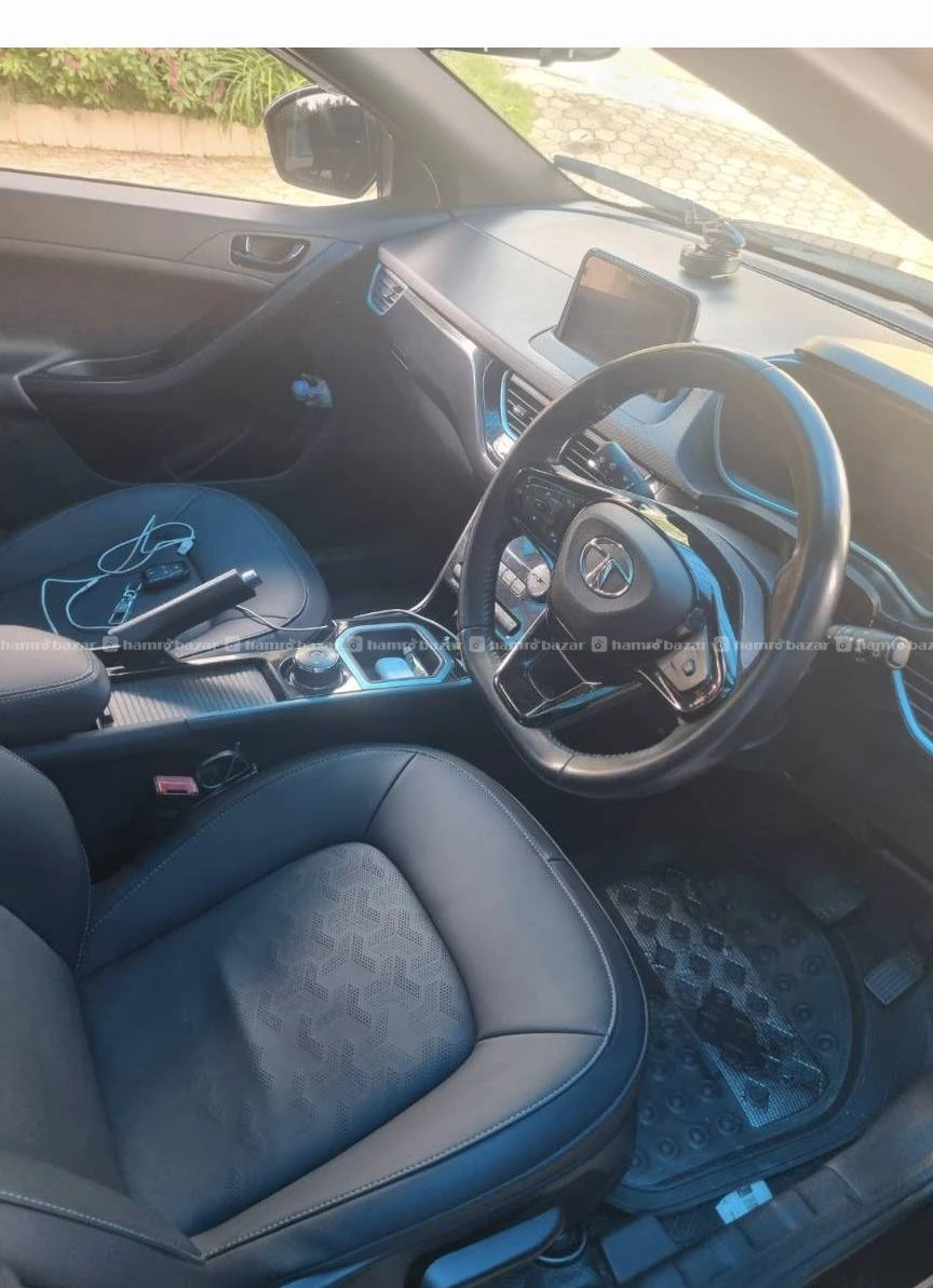Tata nexon EV XZ+DARK EDITION
2023 PRICE: 29,50000 2