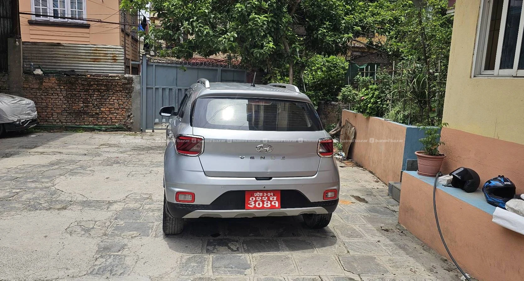 HYUNDAI Venue S 1.2 ( 2019) 3