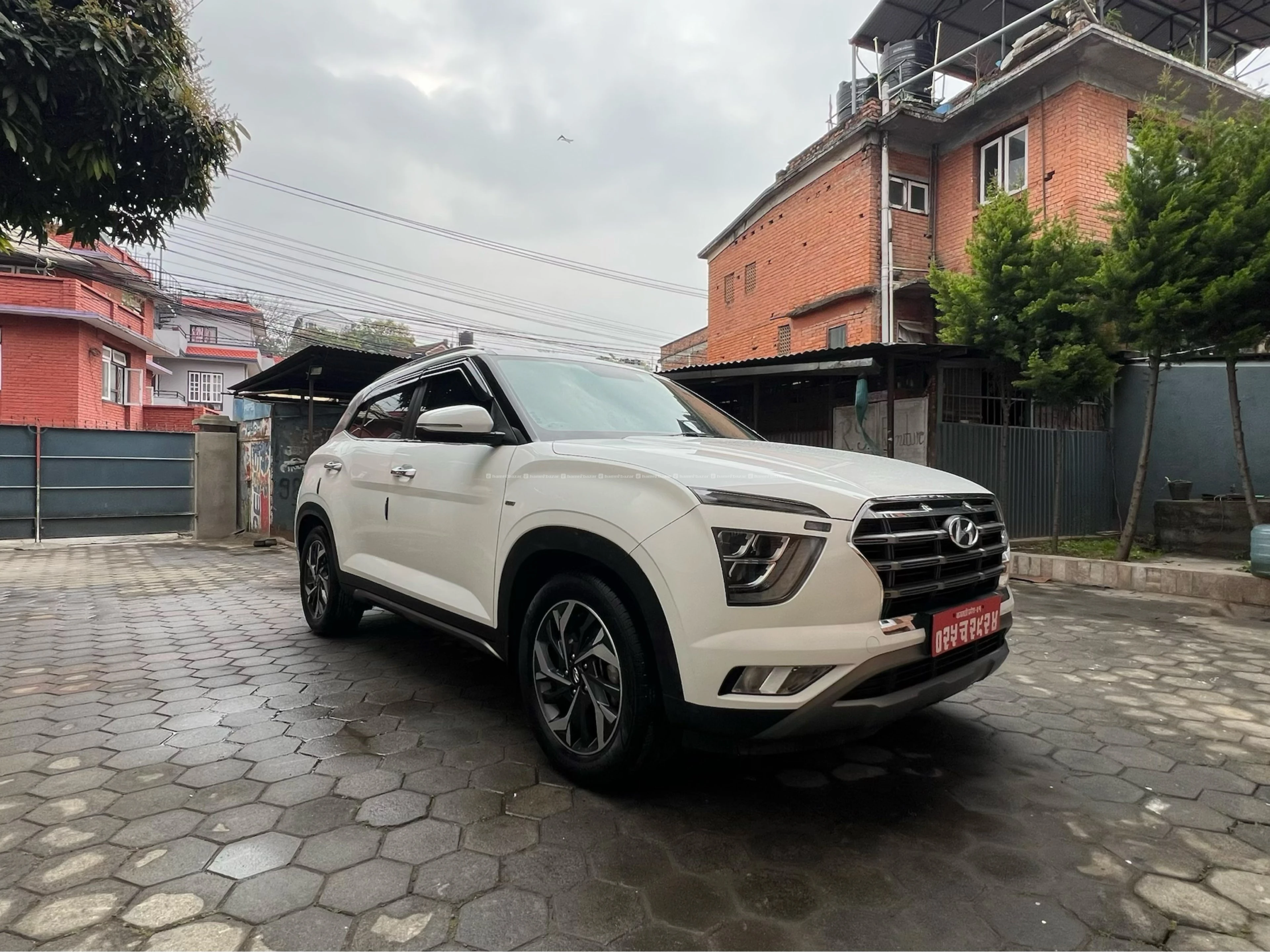 Creta Automatic SXO 2021 model 
Km run 33k 2