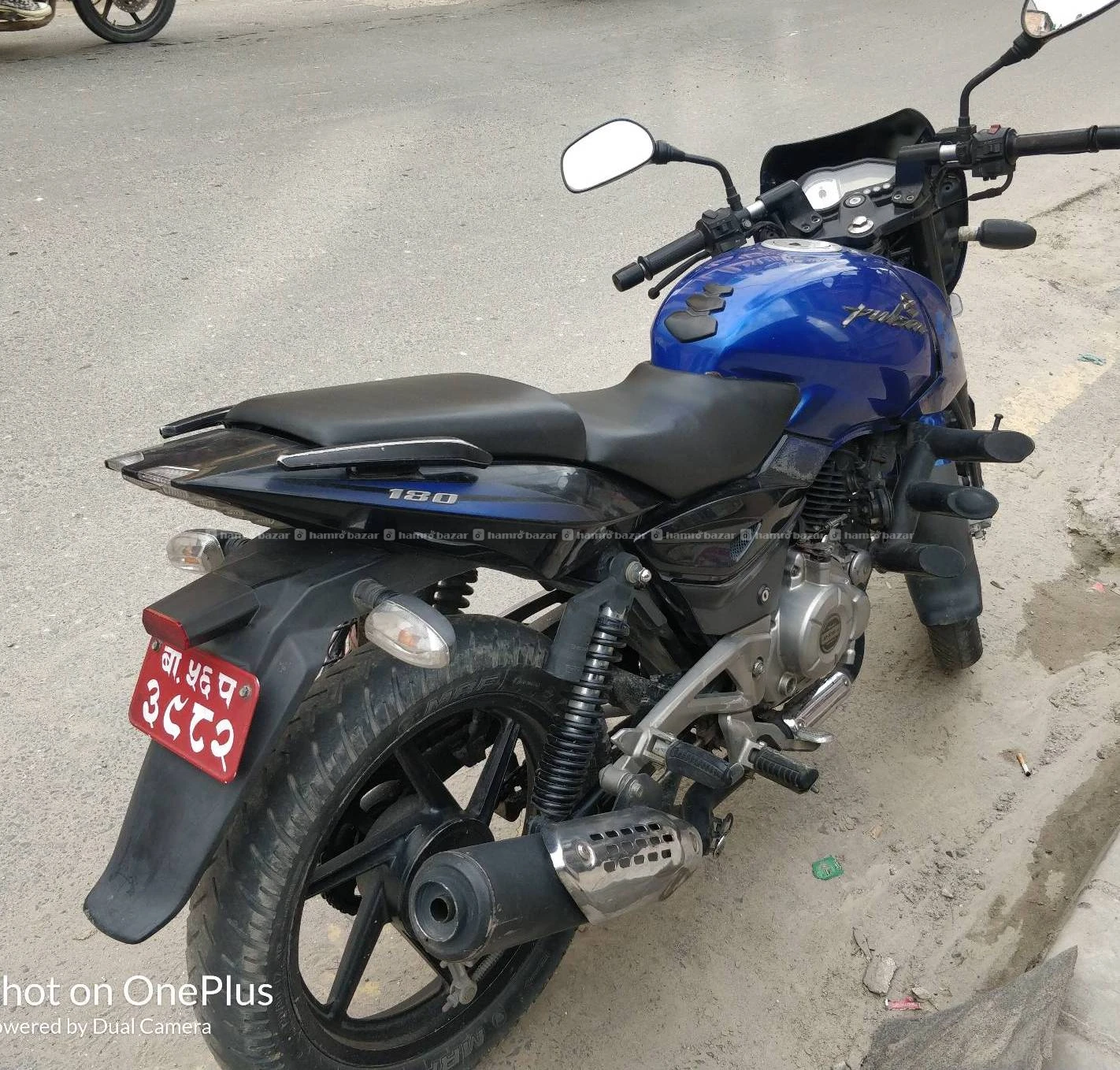 Pulsar 180 2