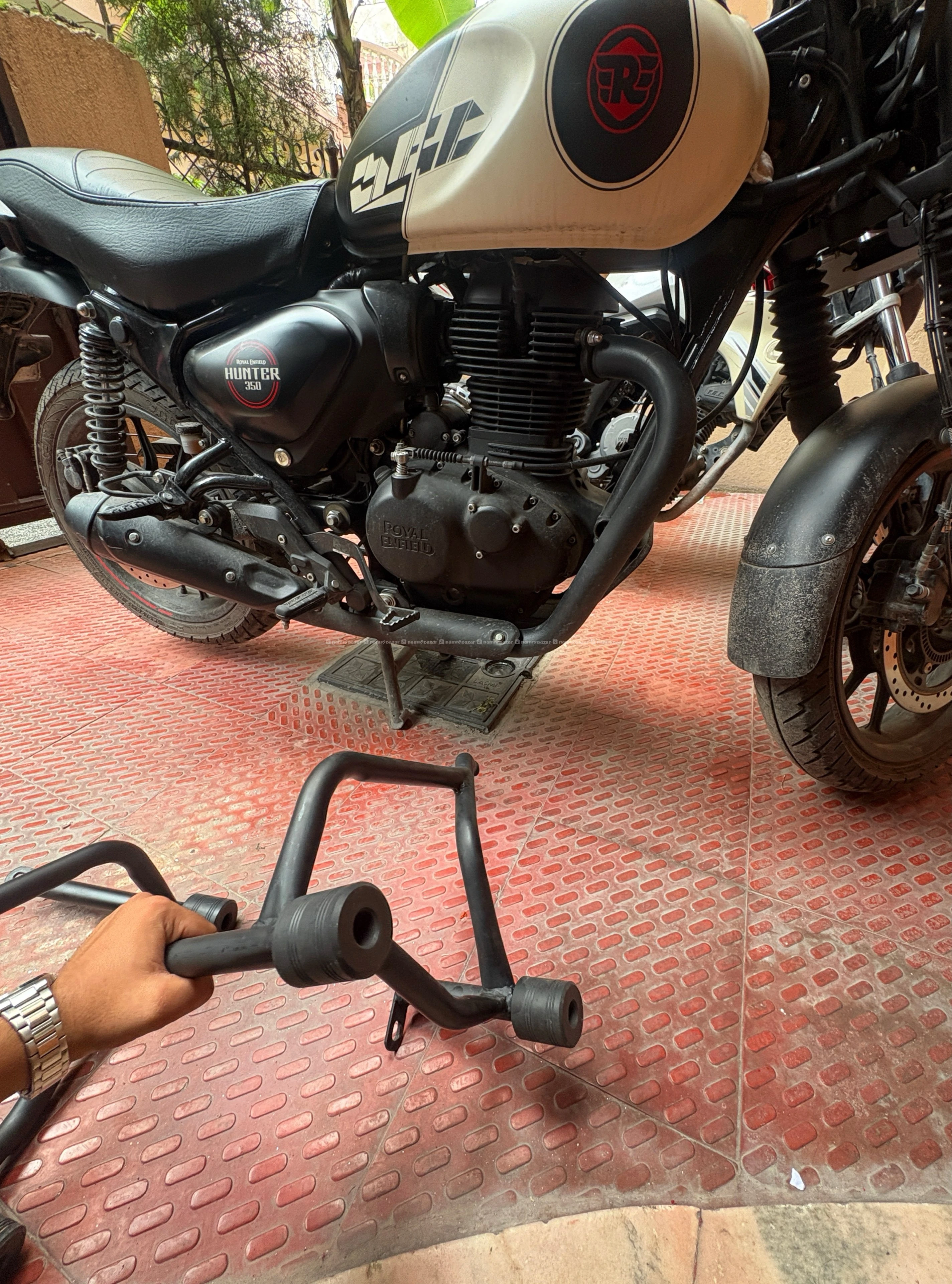 Hunter 350 legguard crashguard accessories 4