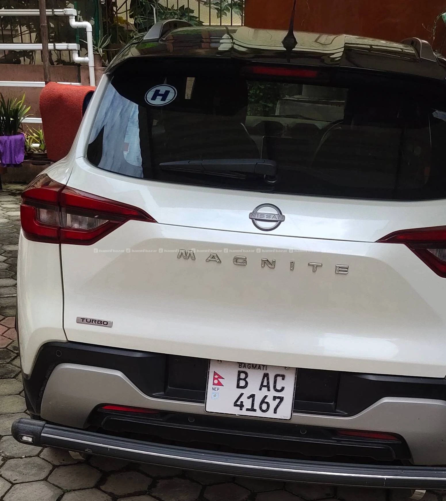 Nissan Magnite Turbo - XV dual tone 2021 model. 4