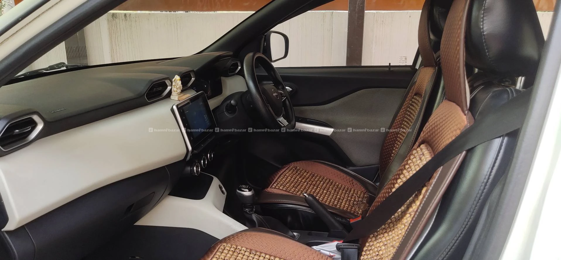Nissan Magnite Turbo - XV dual tone 2021 model. 2