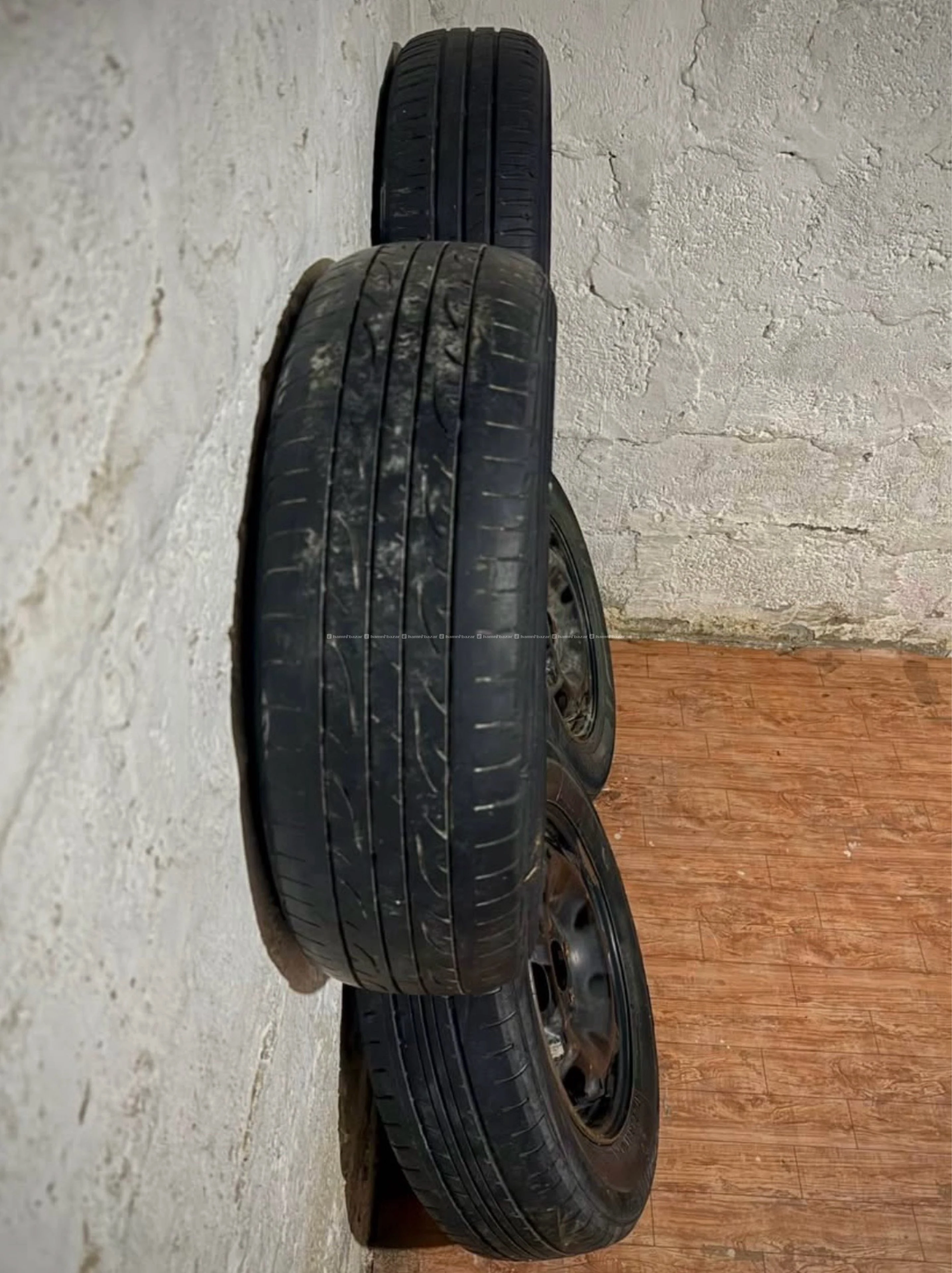 original rim with good tyres R14 5