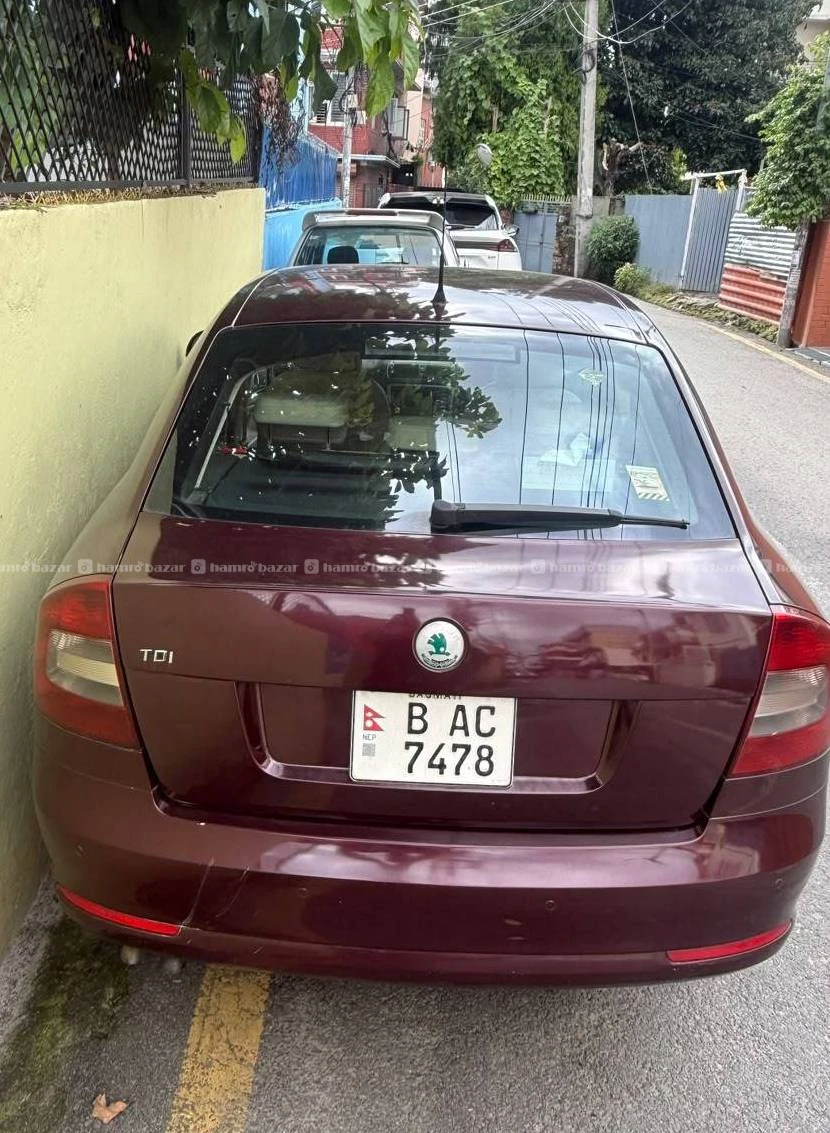Skoda Laura 2010 ( Fresh condition) 4