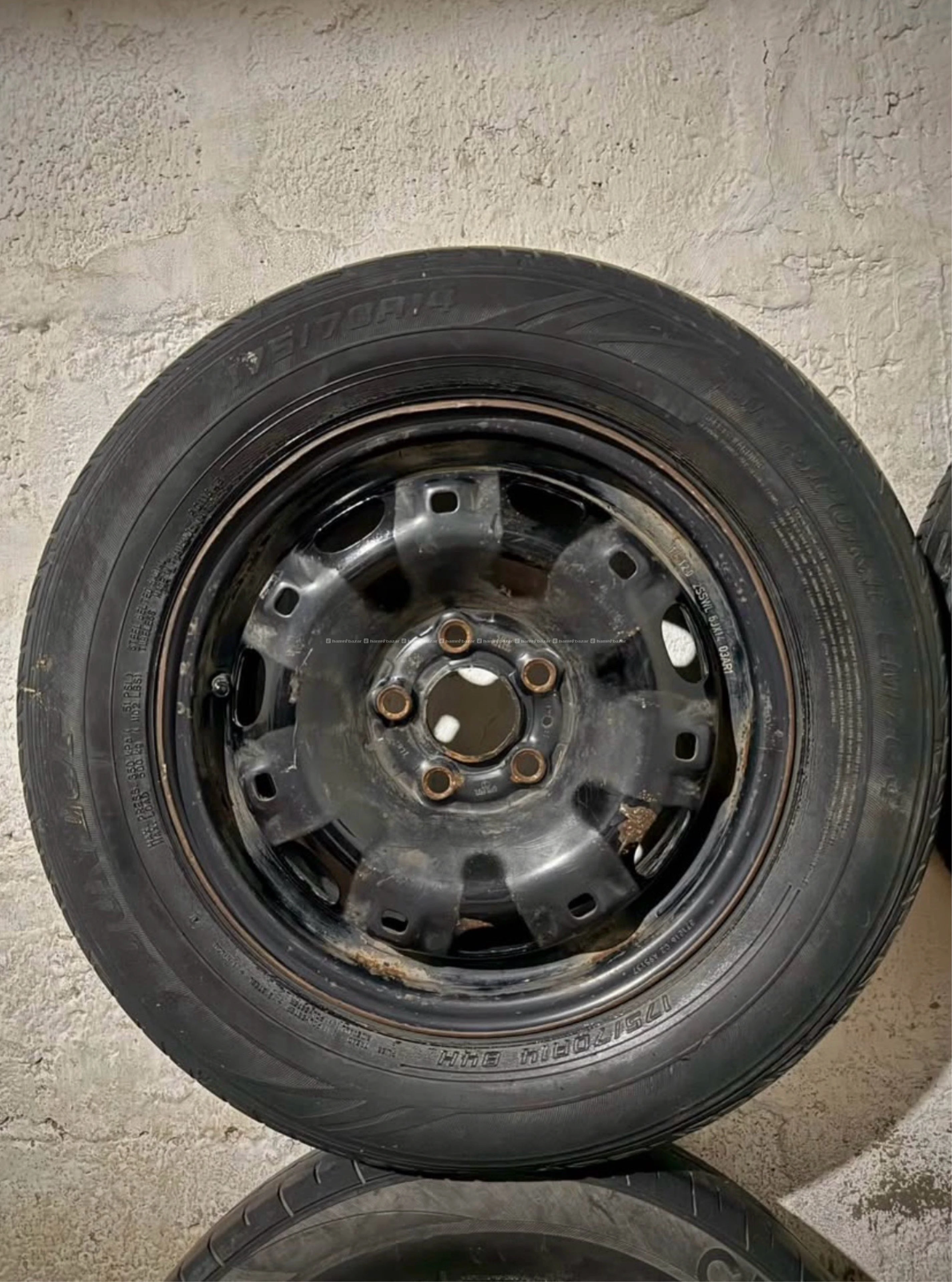 original rim with good tyres R14 4