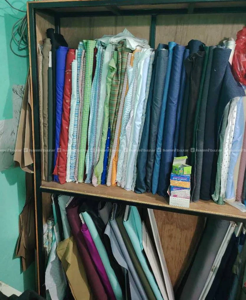 Tailor ko lagi kapda rakhne raik 2 tale raikh 4