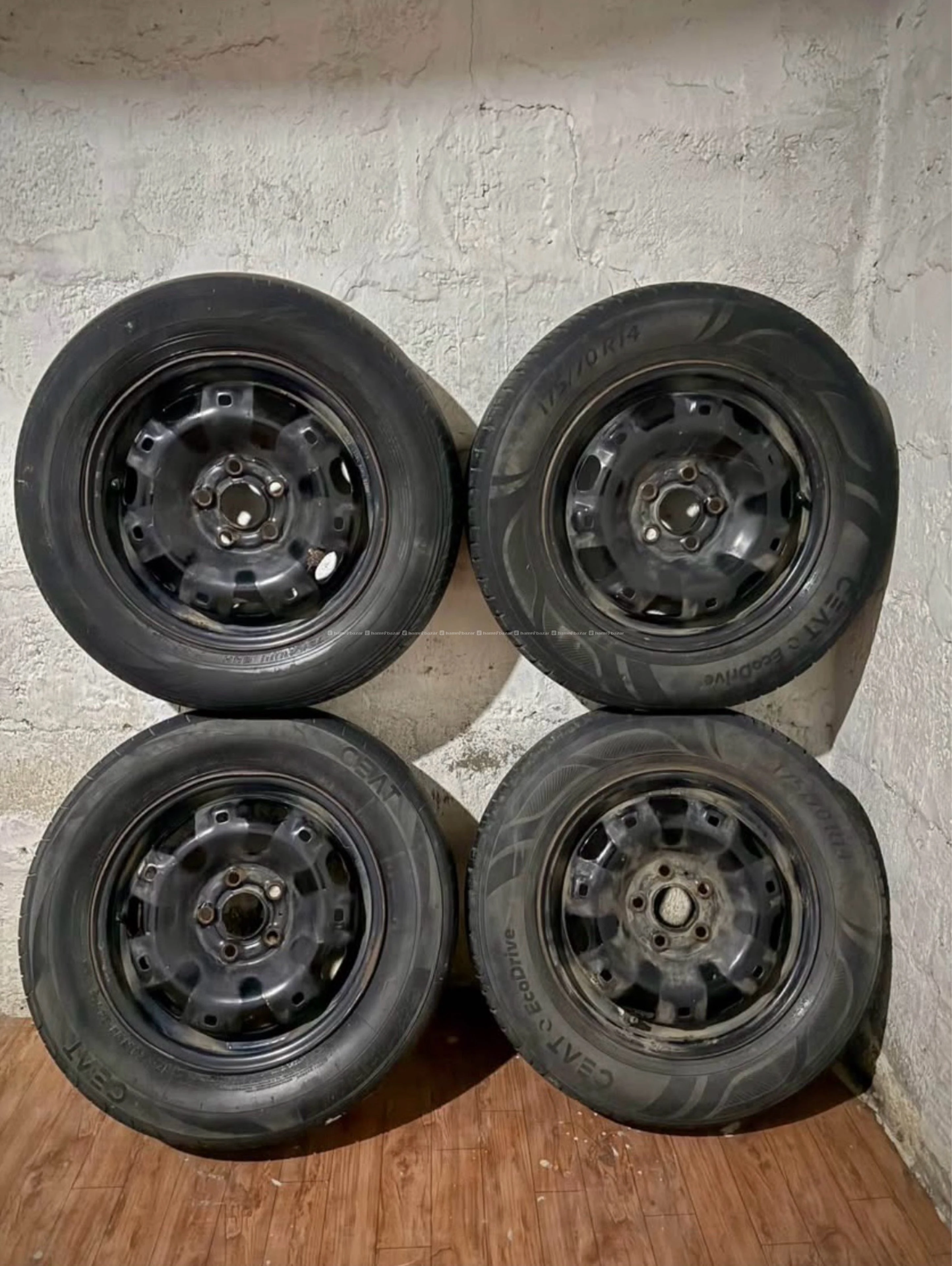 original rim with good tyres R14 6