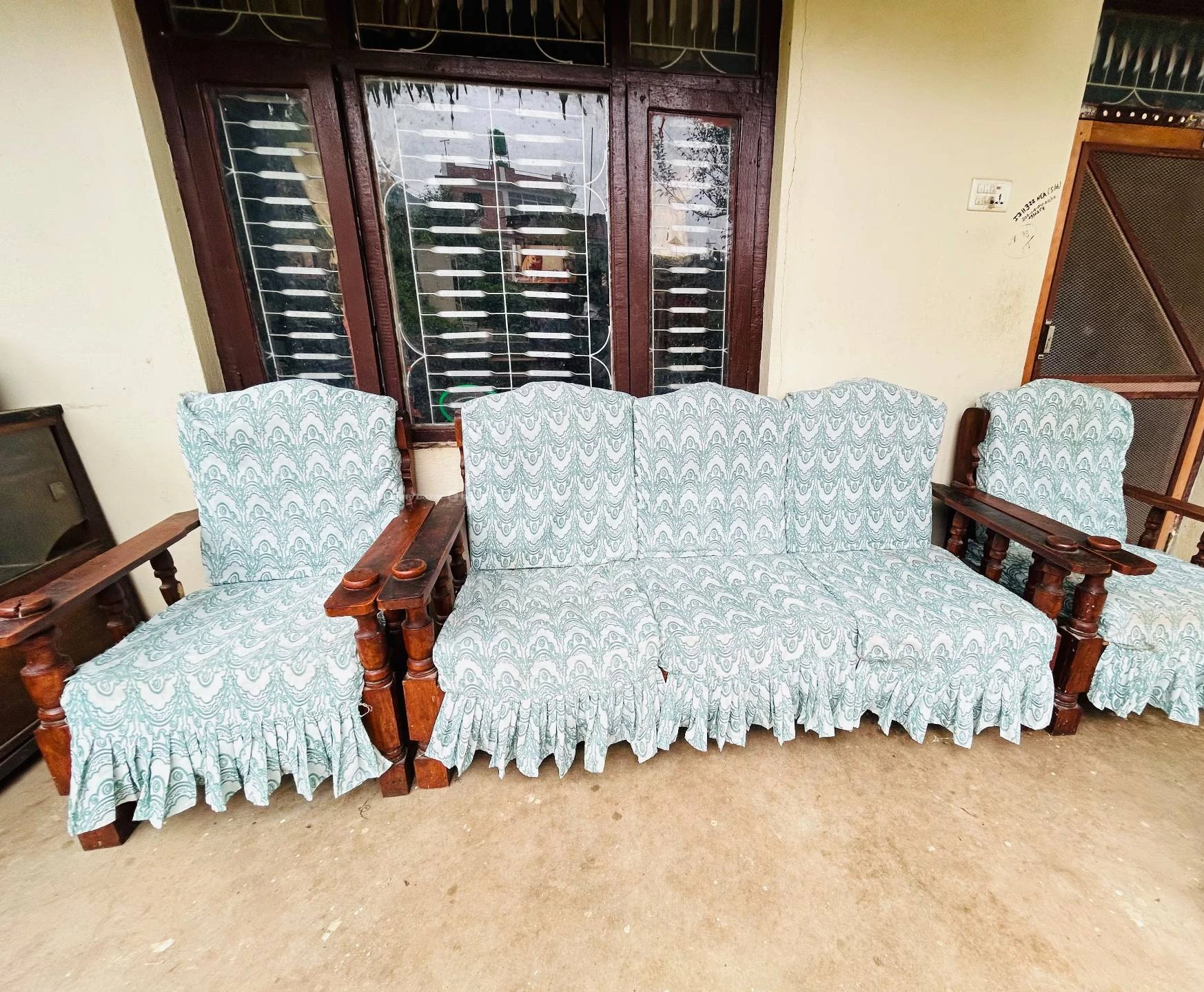 Premium wooden sofa for sale at only Rs 5000 4
