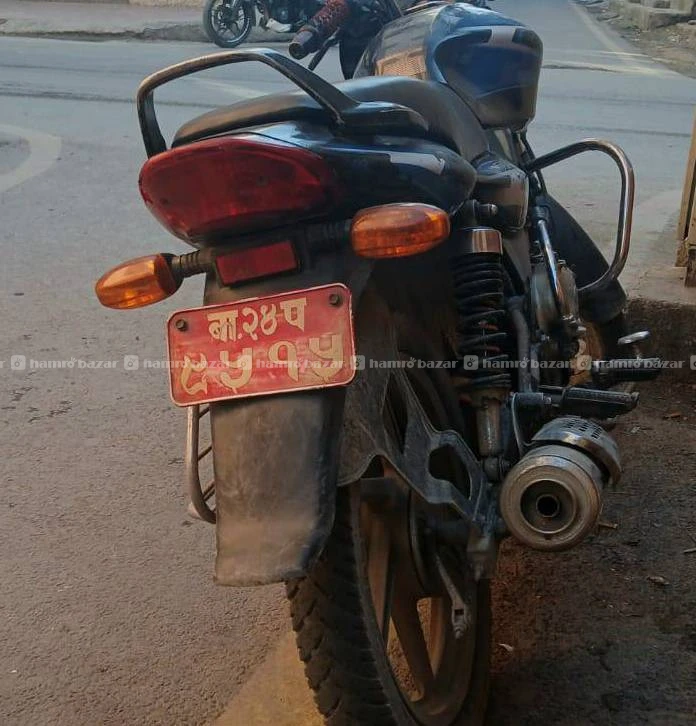 Bajaj Discover 2