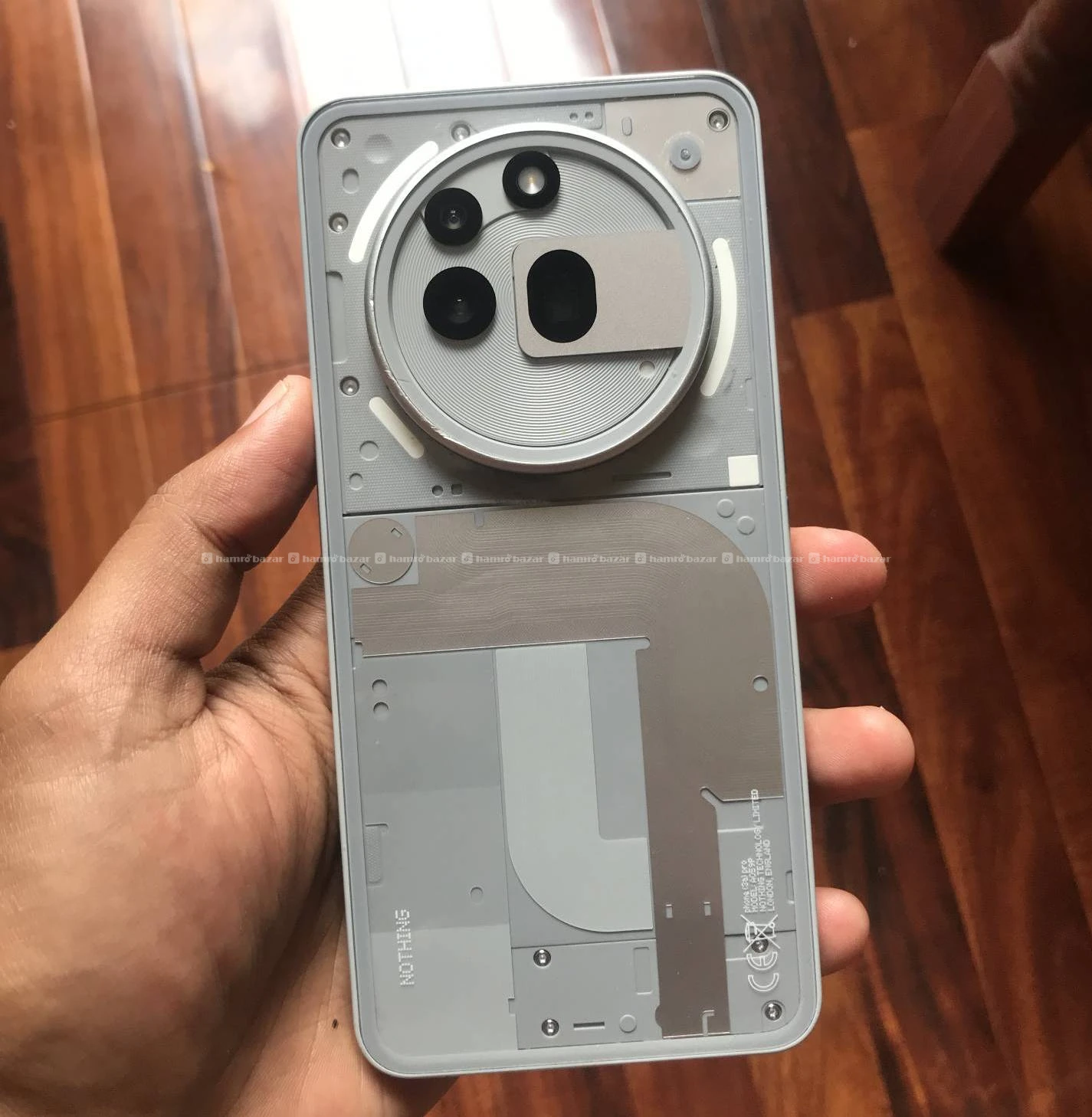 Nothing Phone 3a Pro 4