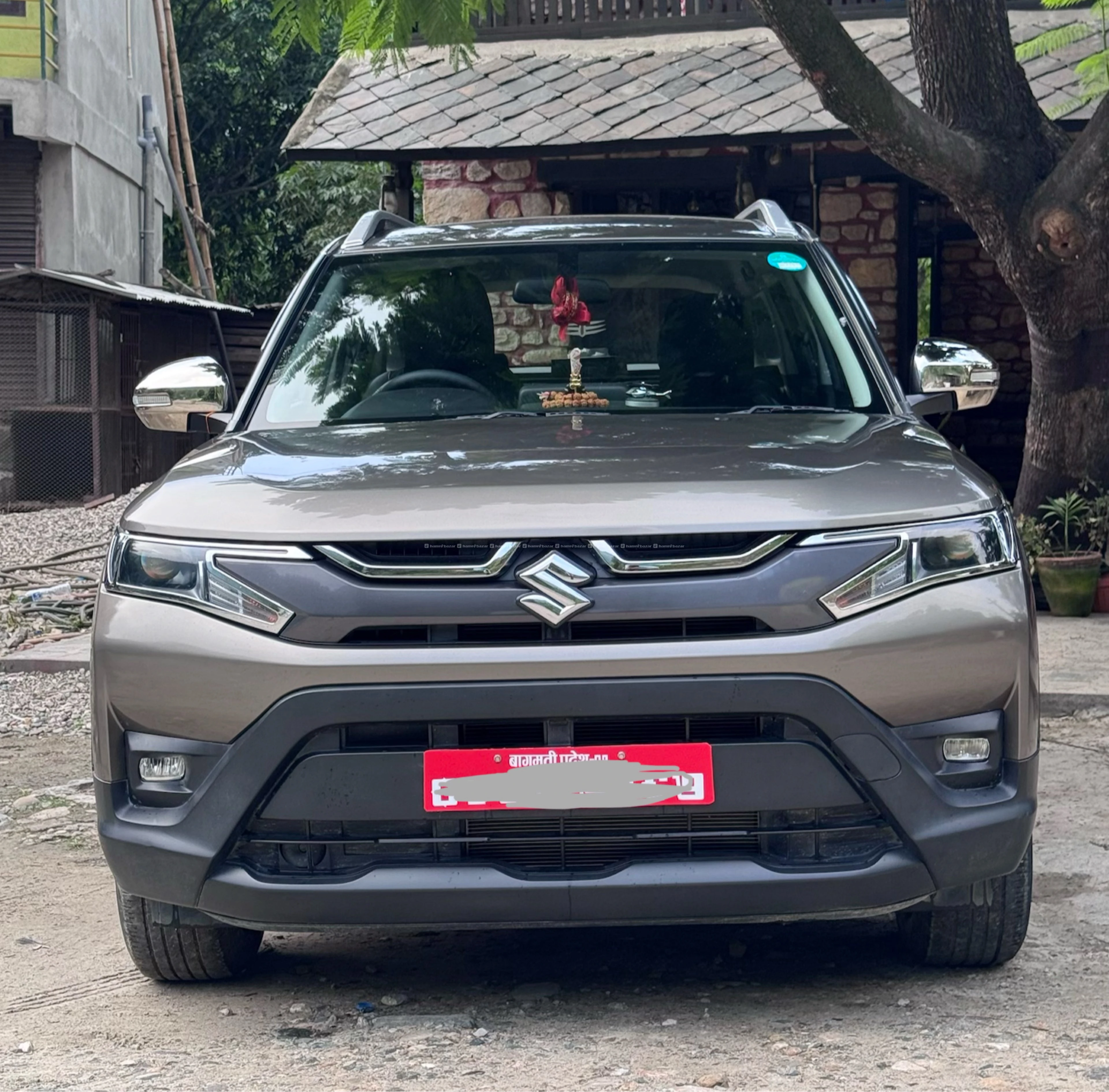 Urgent sale suzuki Brezza smart hybride 2