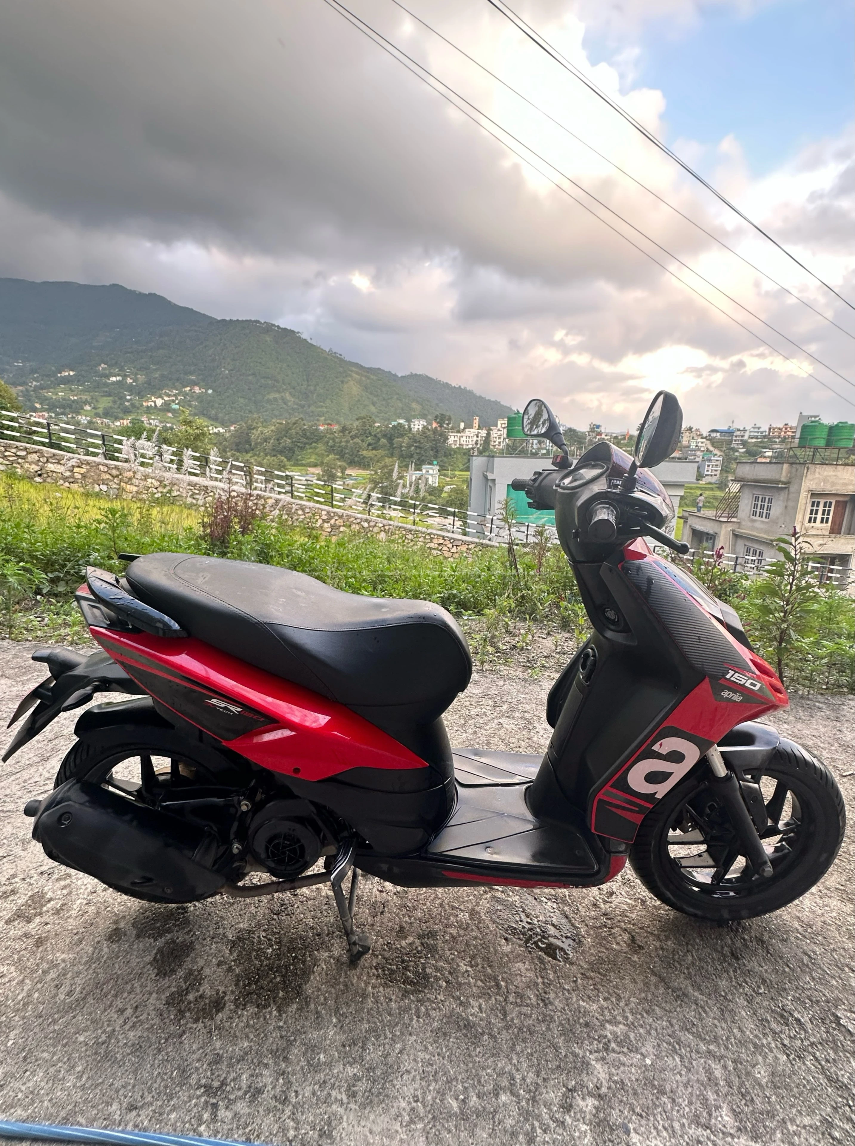 Aprilia sr 150 5