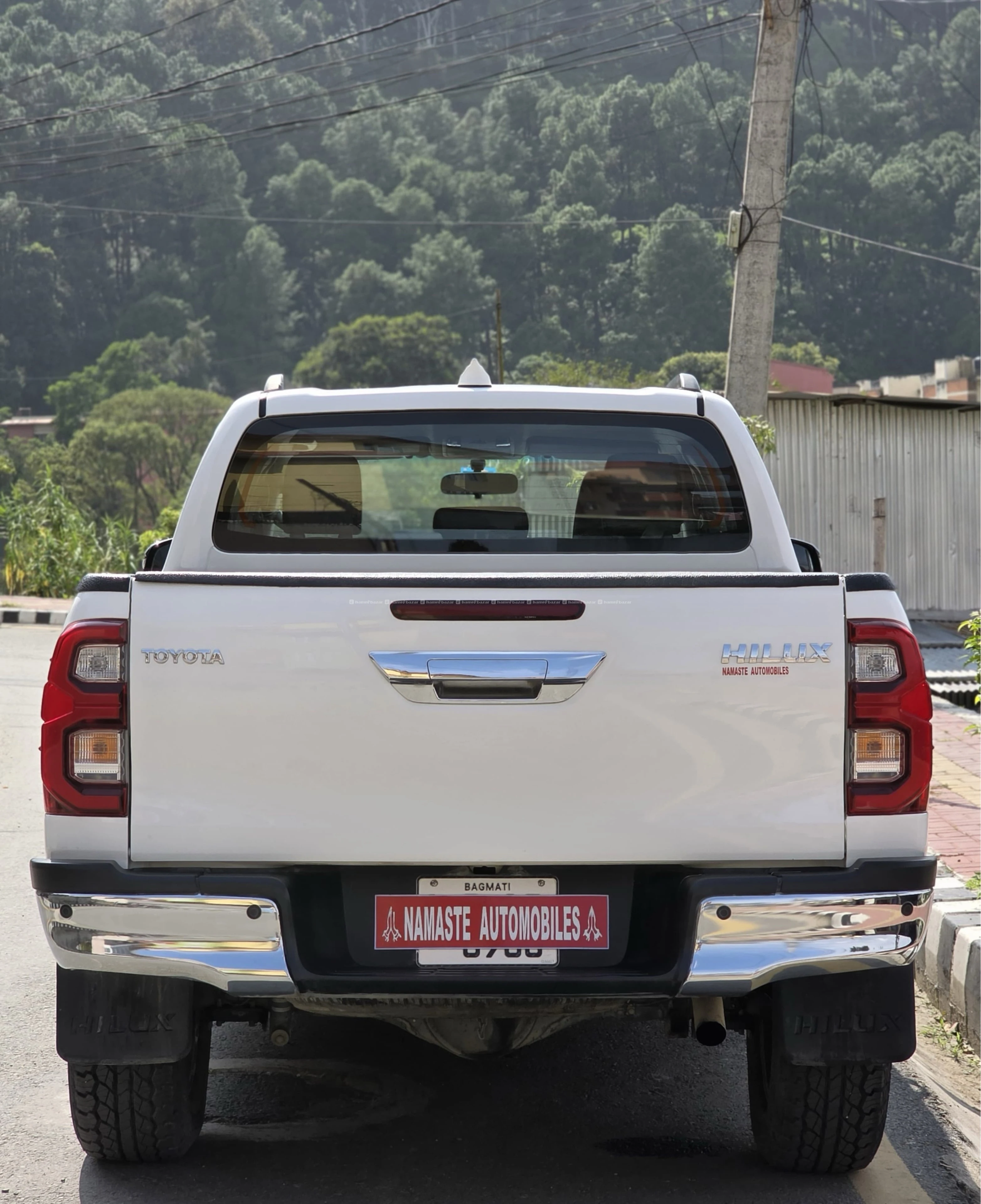 Toyota Hilux
Model 2022
Contact 9851044306 2