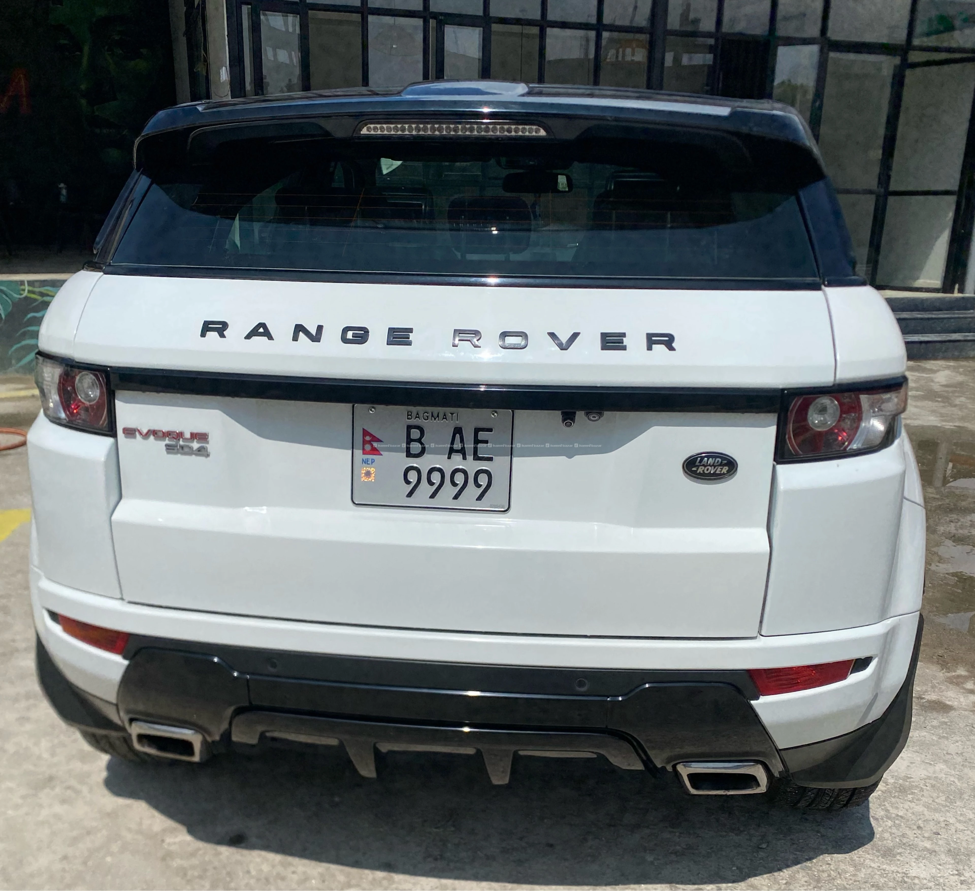 Land Rover Range Rover
Evoque SD4 3