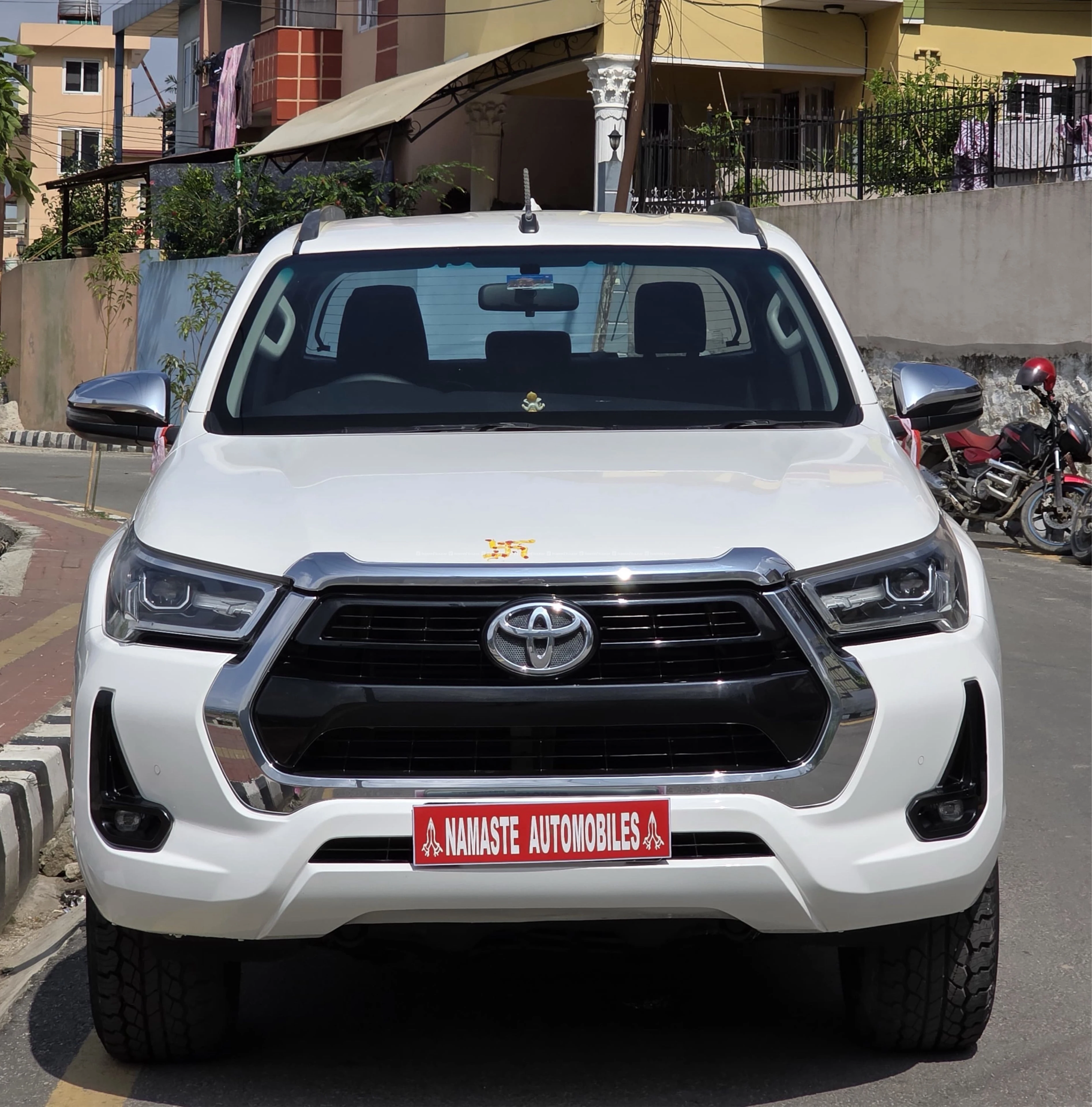 Toyota Hilux 
Model 2022
Contact 9851044306