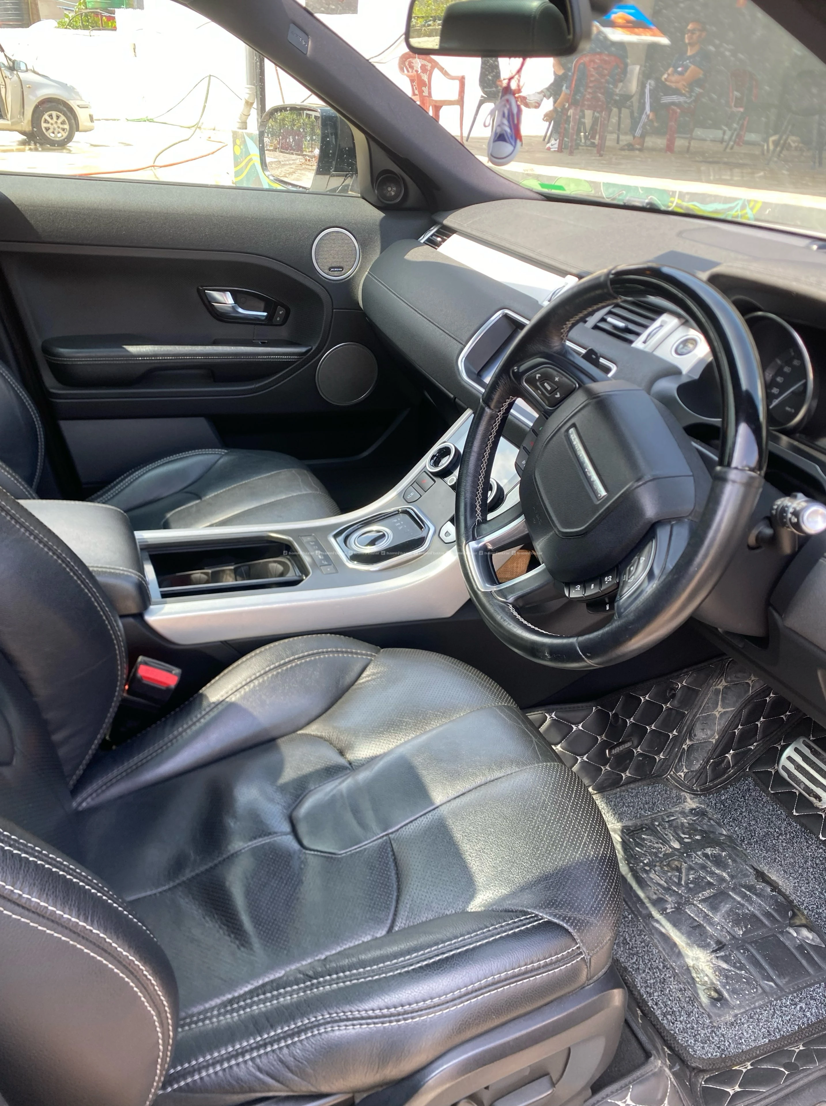 Land Rover Range Rover
Evoque SD4 2