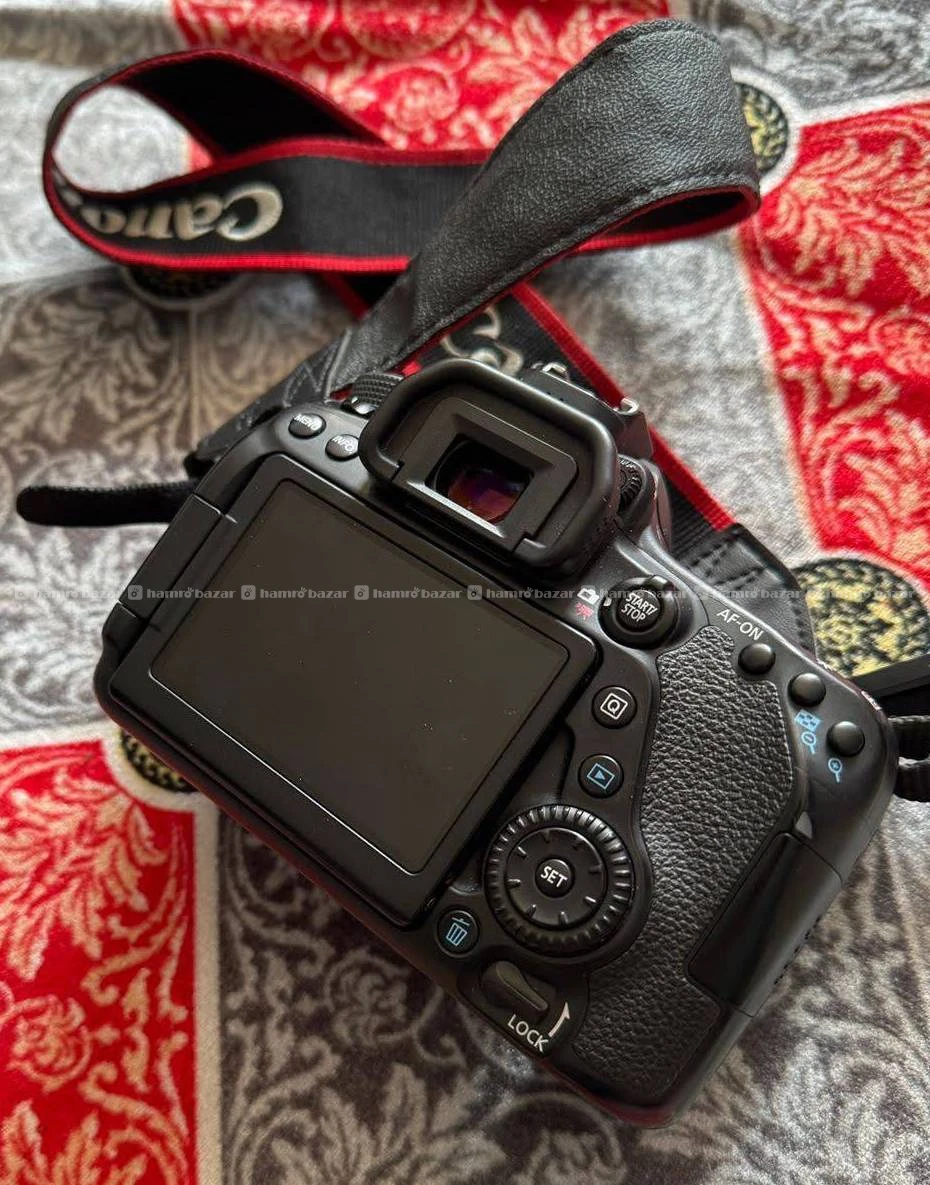 📸 Canon EOS 80D Complete Kit for Sale 📸 2