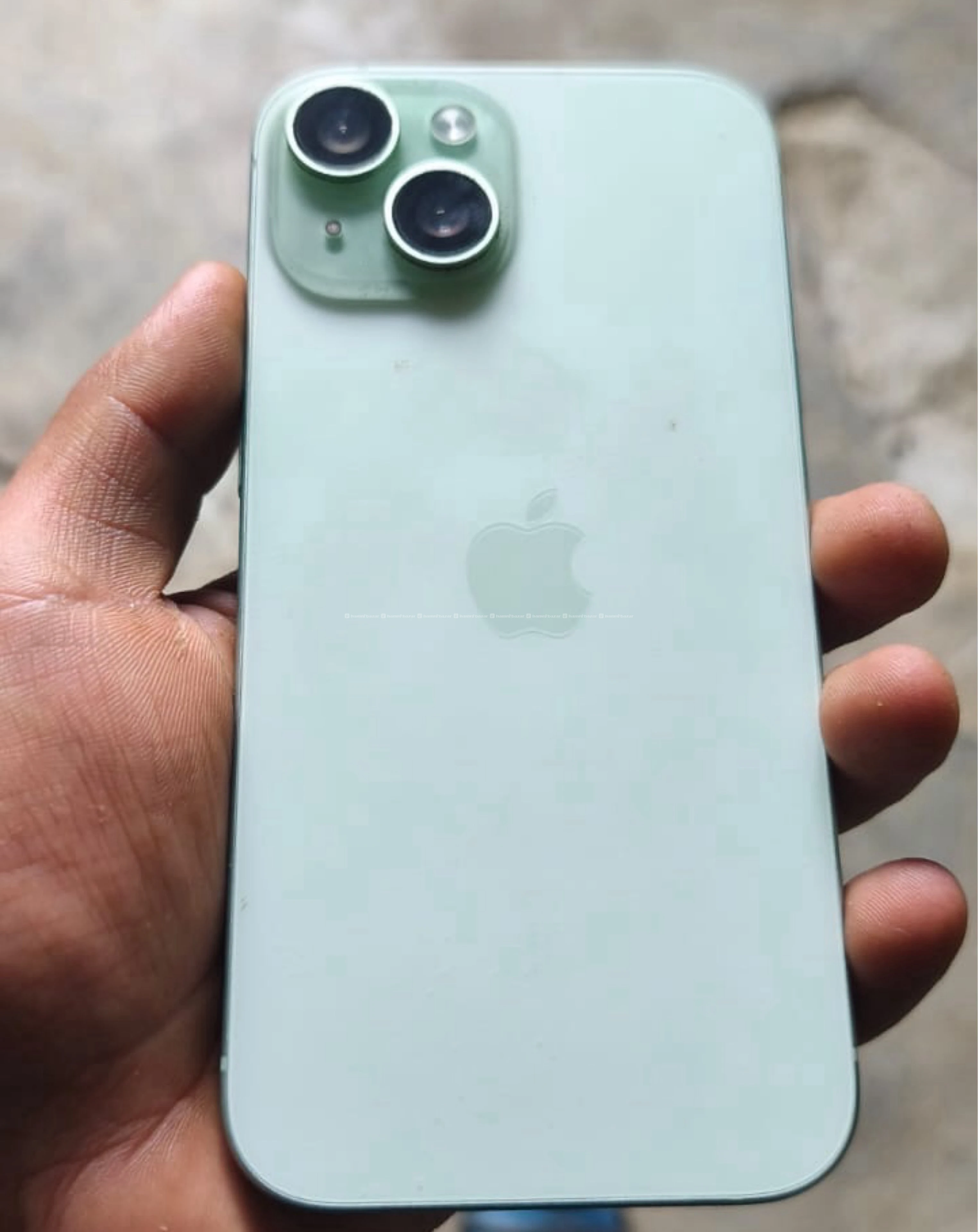 iPhone 15 white 128 gb