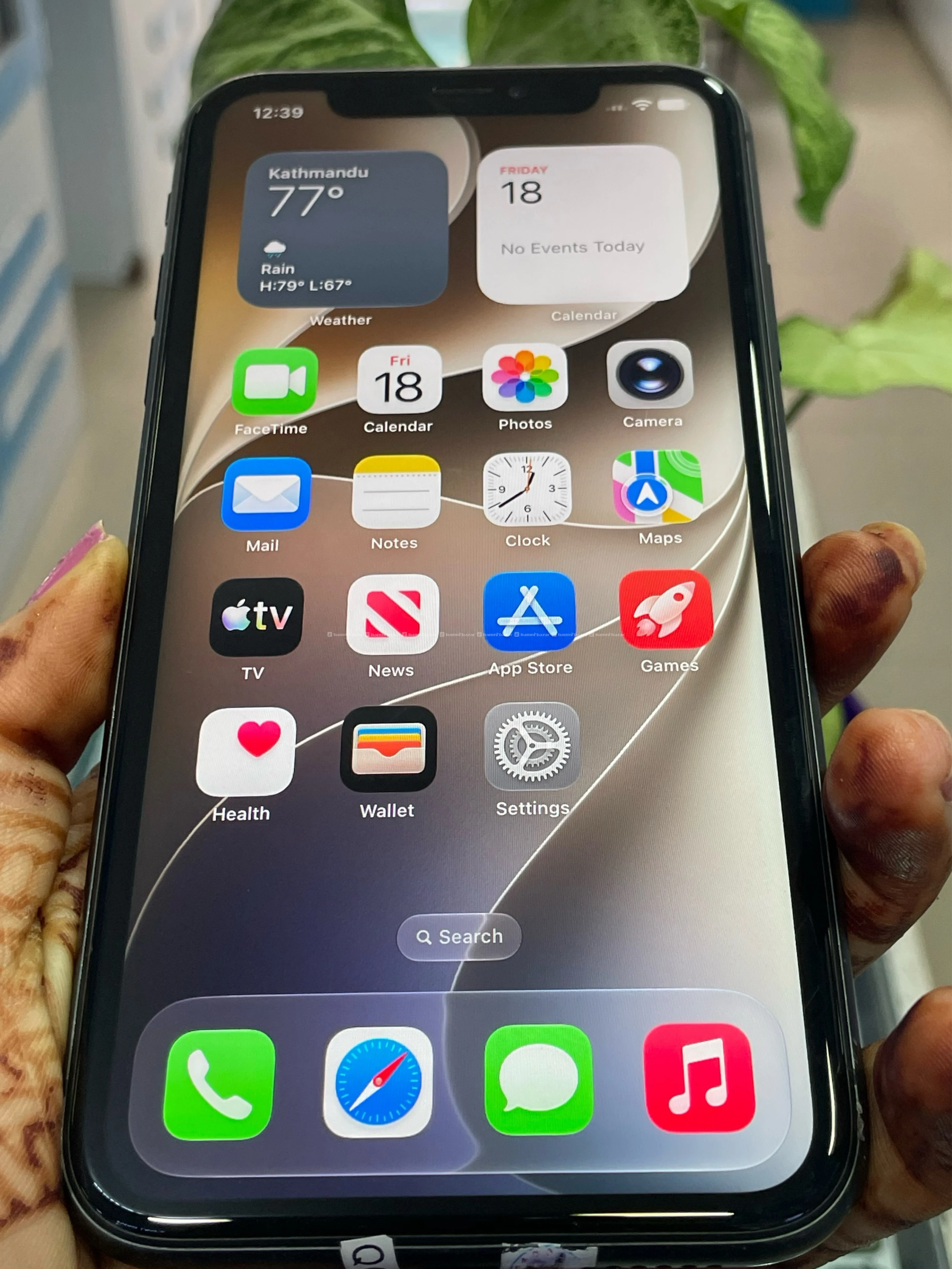 iPhone 11 3