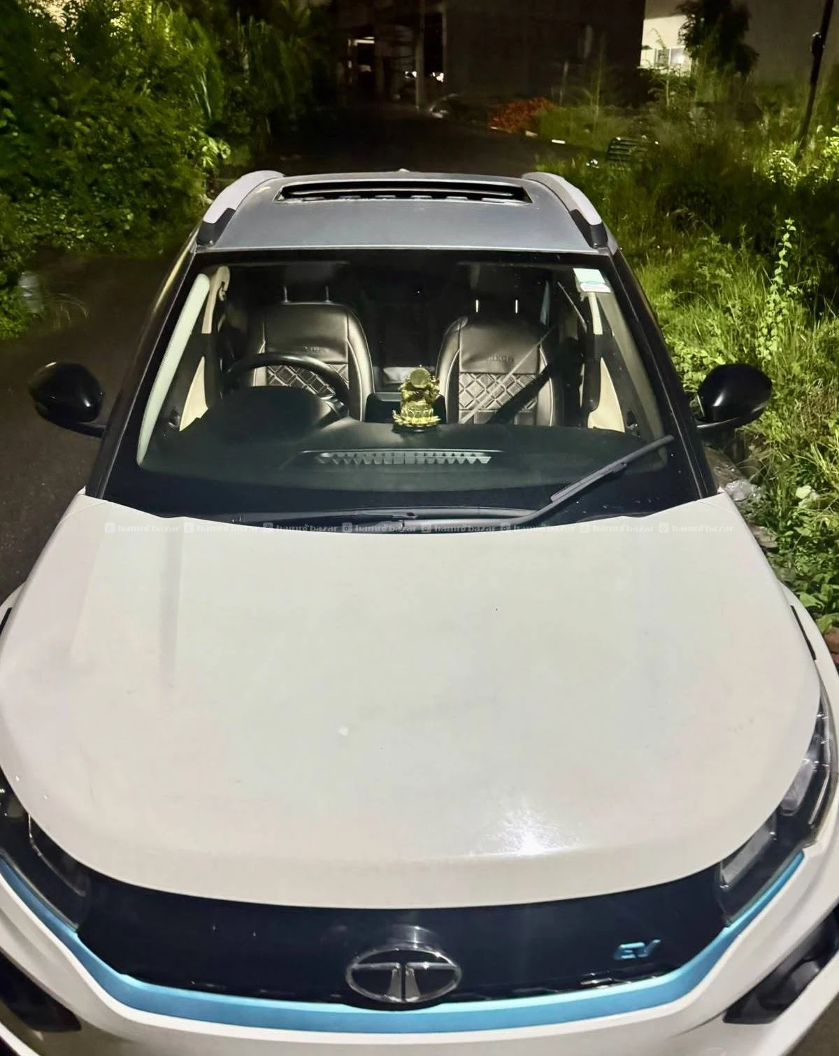 Tata nexon ev XZ+ 13000km 2023 model with sunroof 7