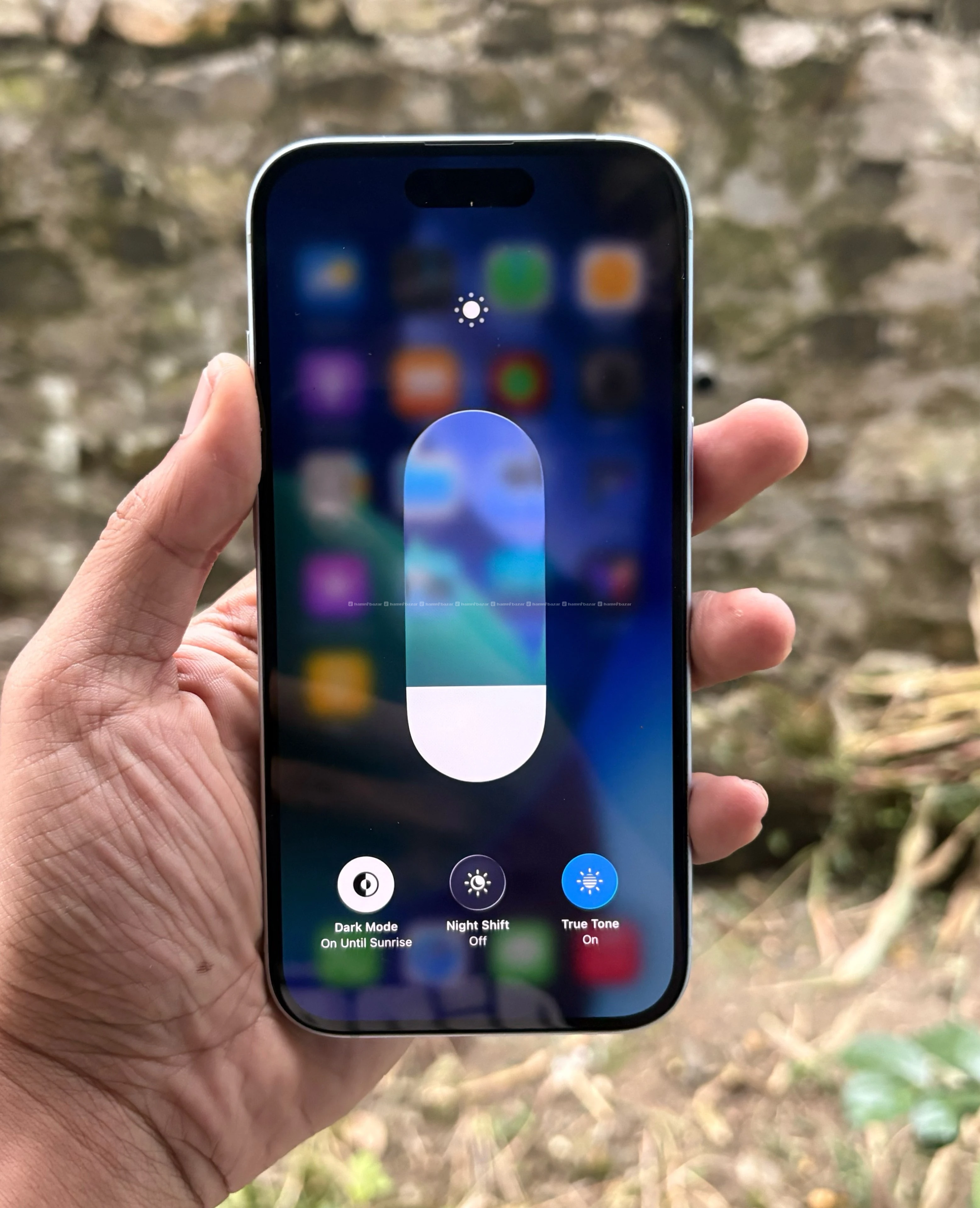 iPhone 15 3