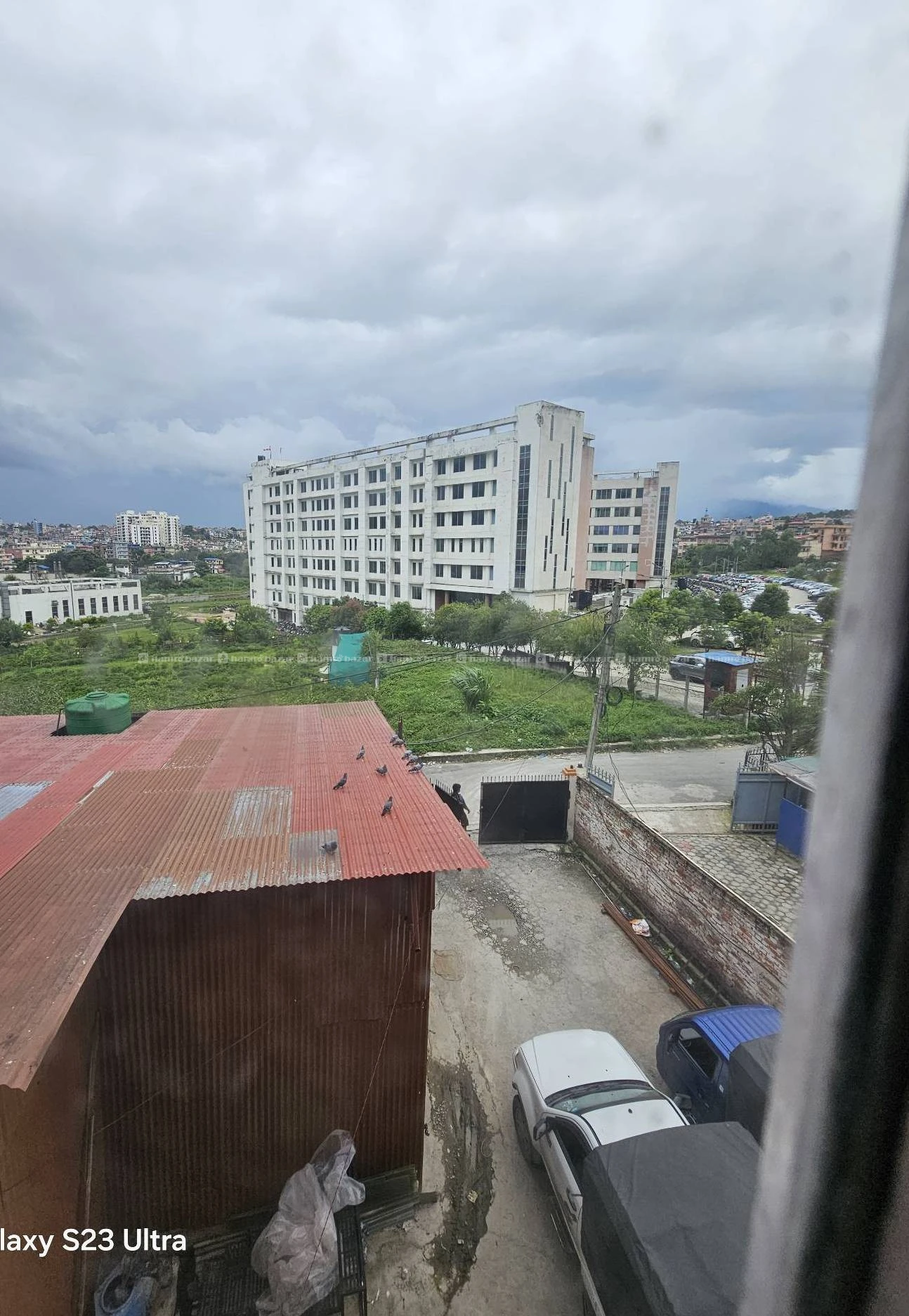 2bk flat for rent opposite to medicity hospital