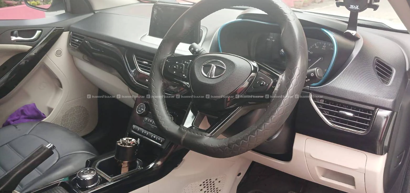 Tata Nexon EV XZ Plus LUX Sunroof 3
