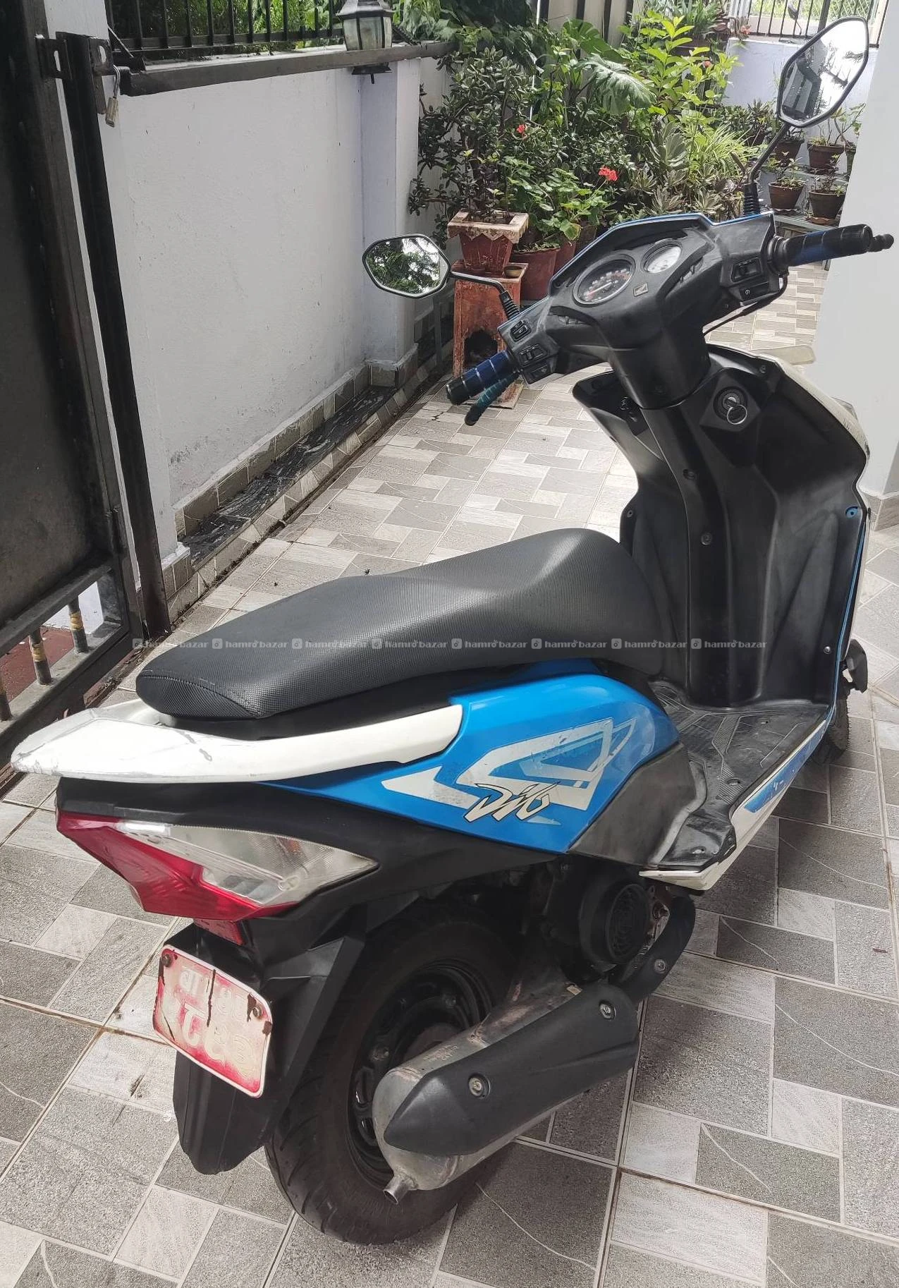 Honda Dio scooter 2