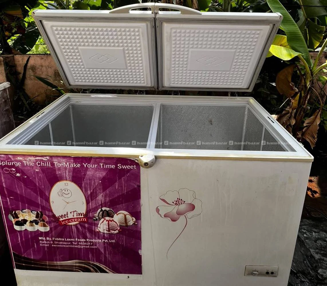 Well maintained deep fridge 6