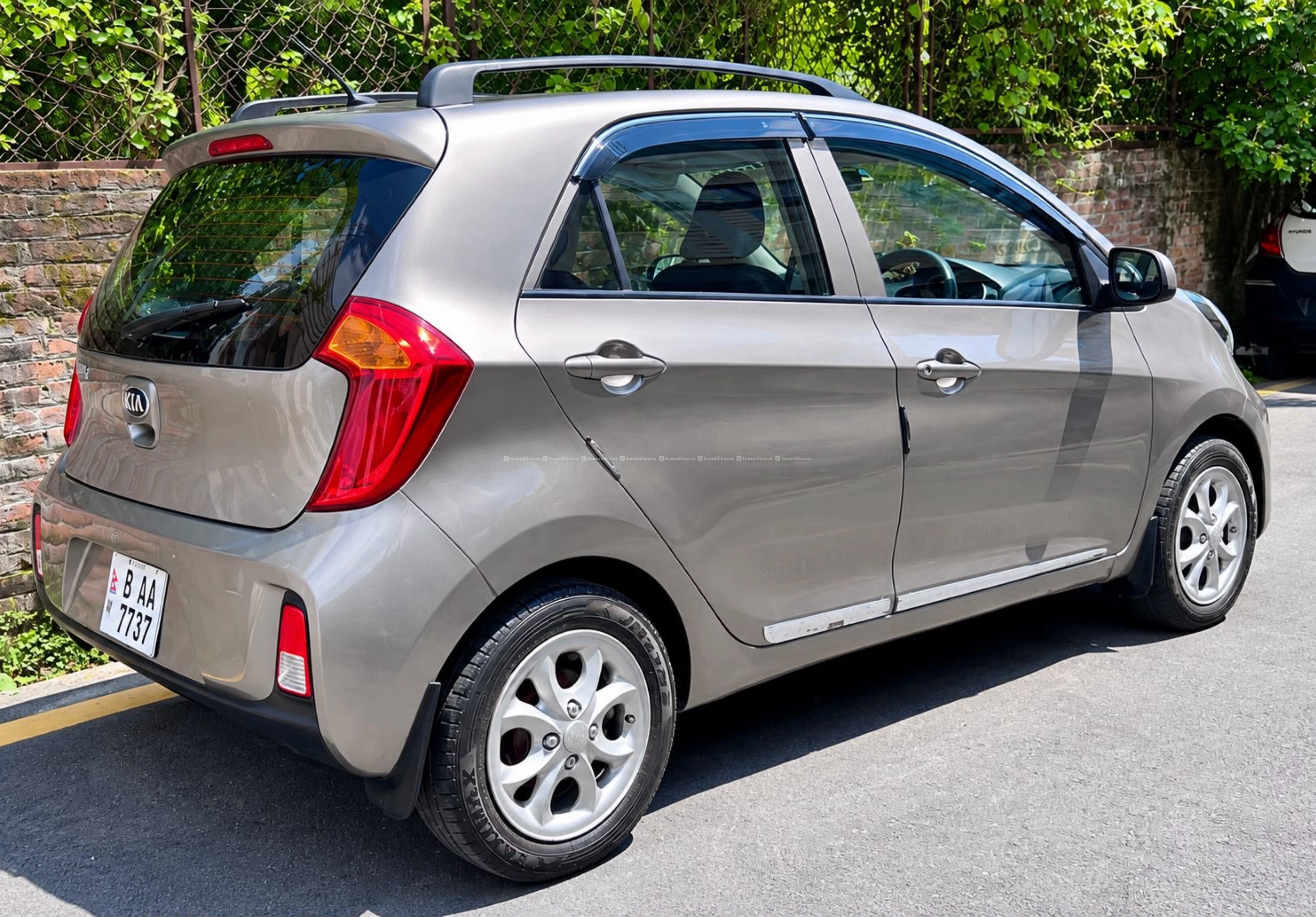 KIA Picanto Single Owner Full option with Sunroof 5