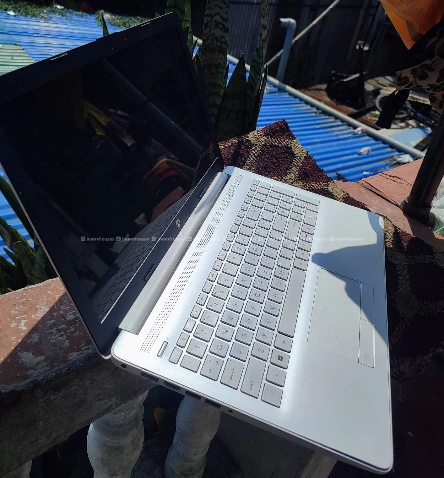 HP LAPTOP ON OFFER !! 3