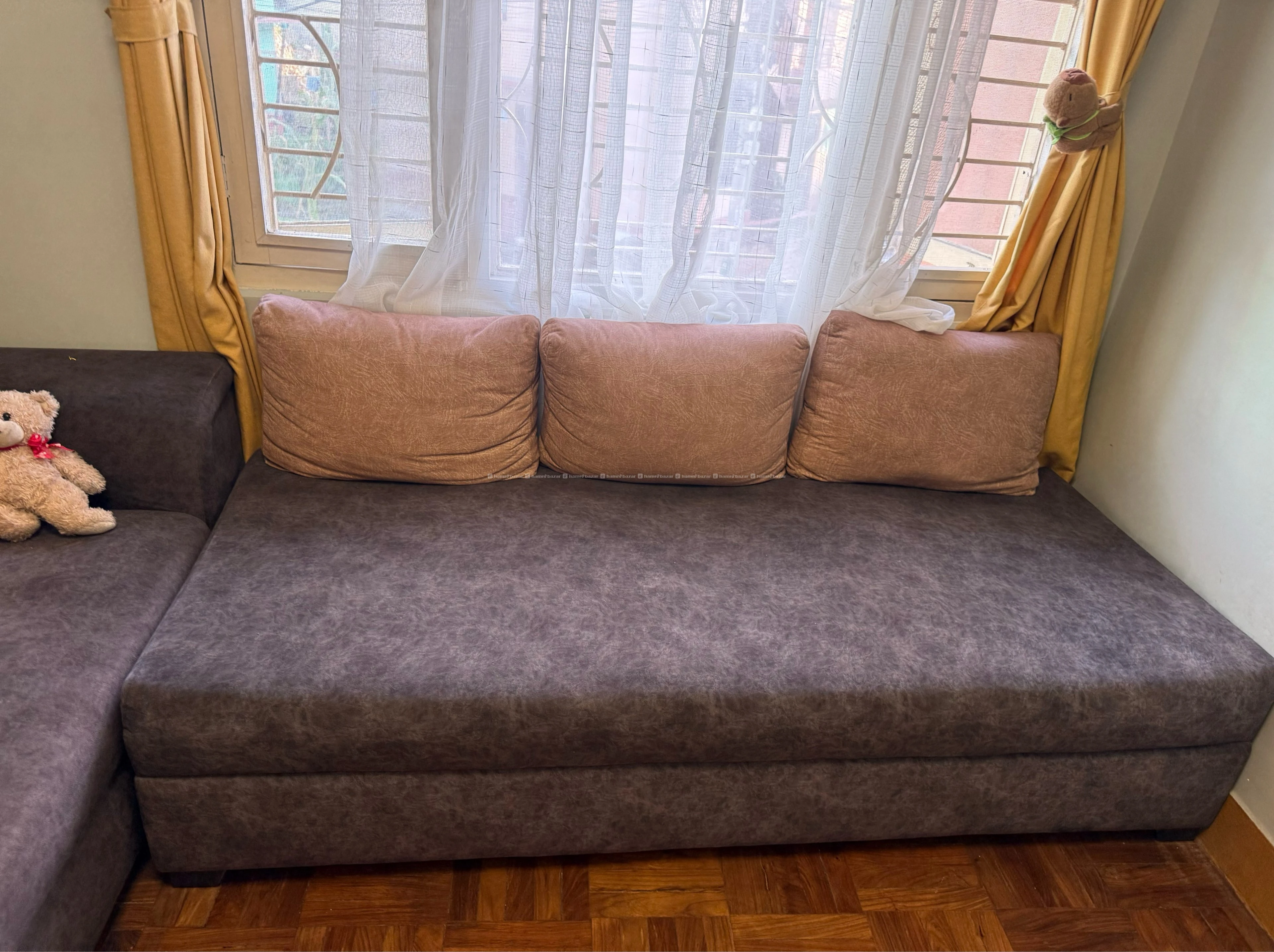 Luxurious 7 seater sofa for sell 6