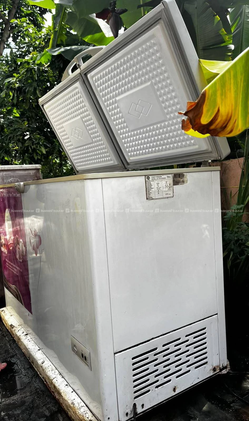 Well maintained deep fridge 3